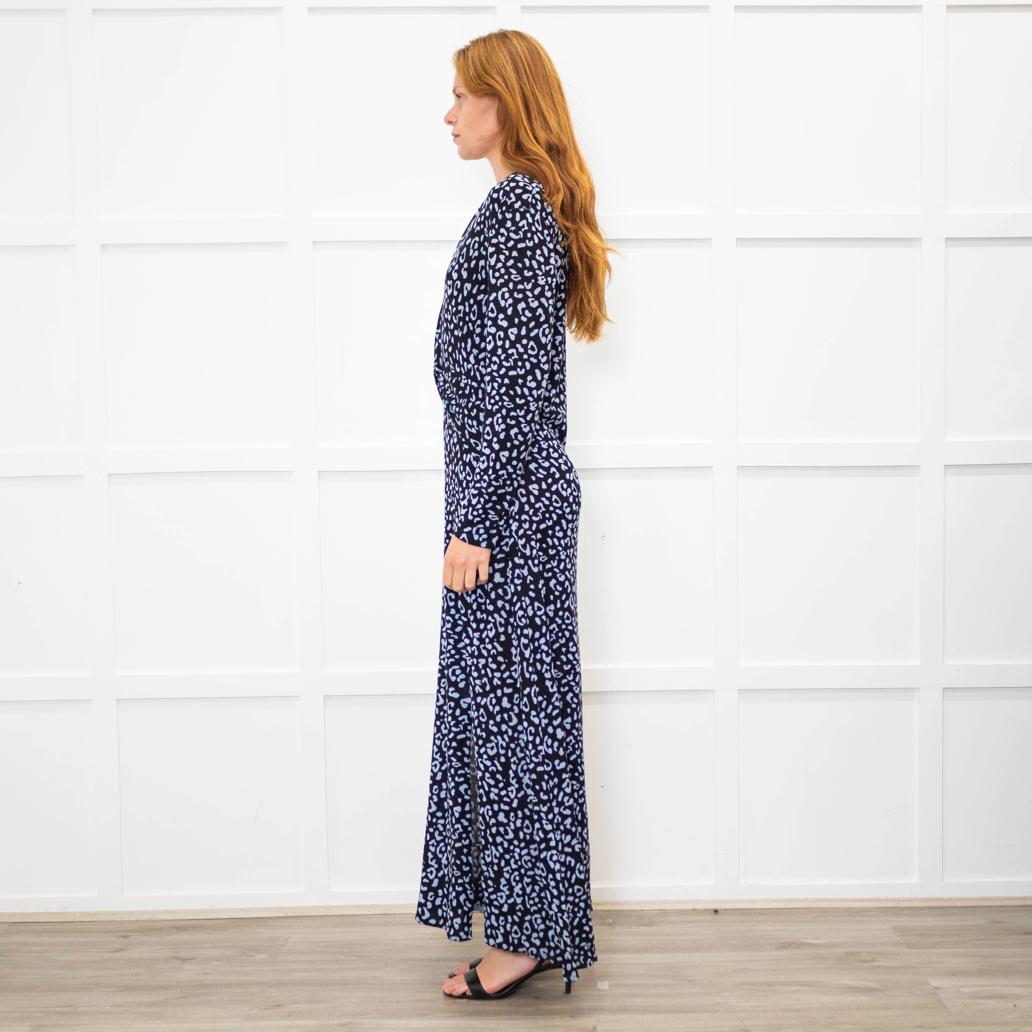 Rixo Black Blue Animal Print Jersey V-Neck Dress - Image 4