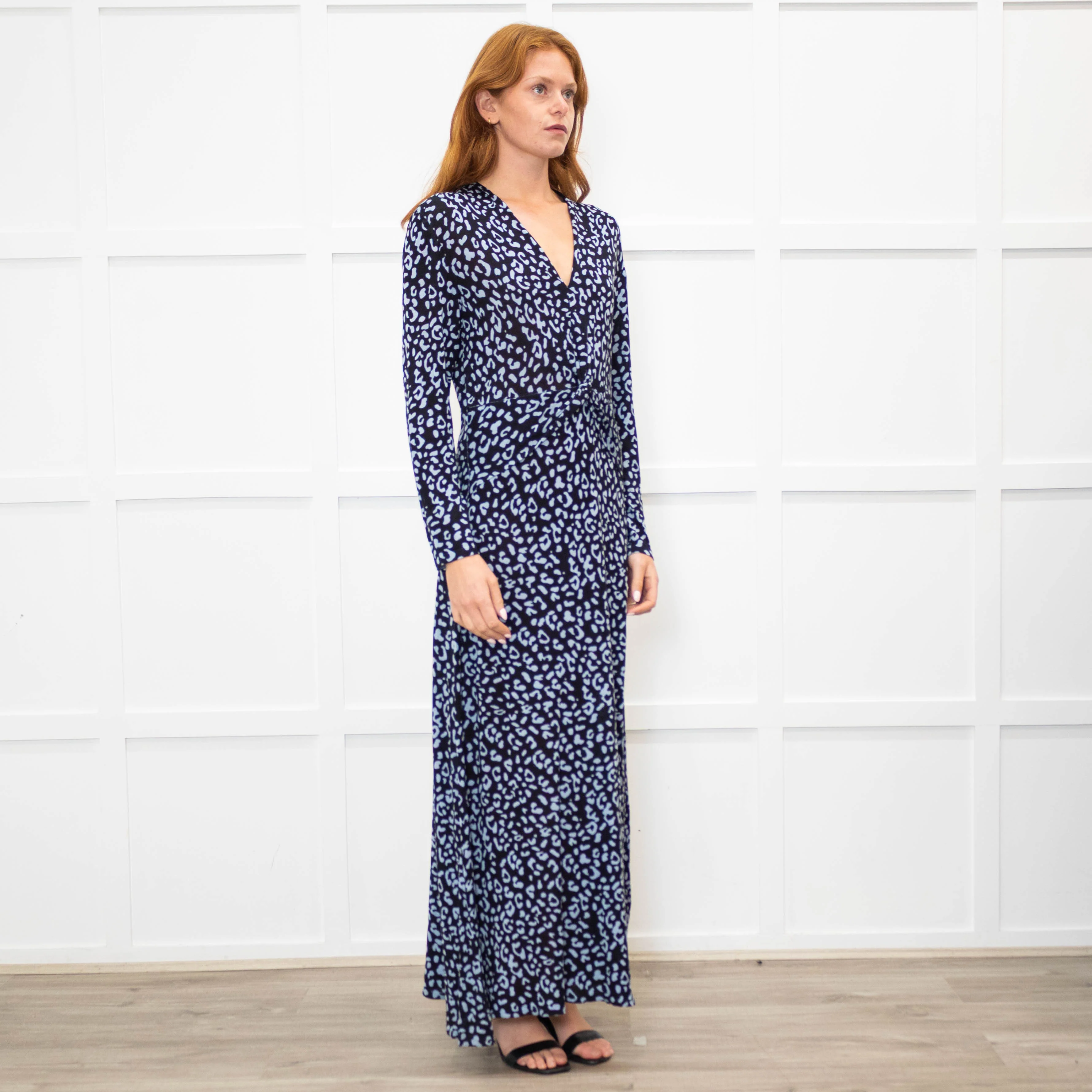 Rixo Black Blue Animal Print Jersey V-Neck Dress - Image 7