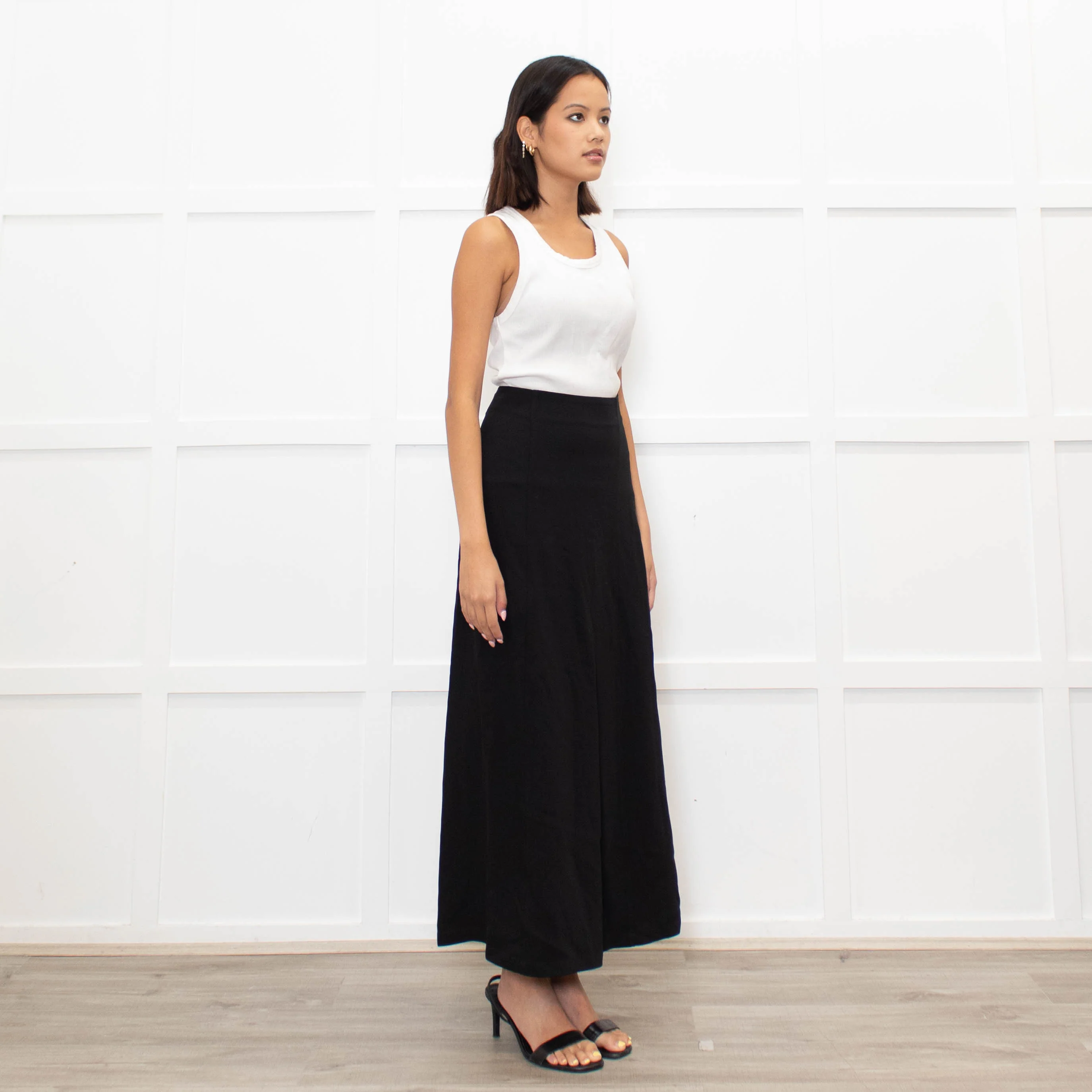 Rodebjer Black Straight Midi Skirt - Image 3