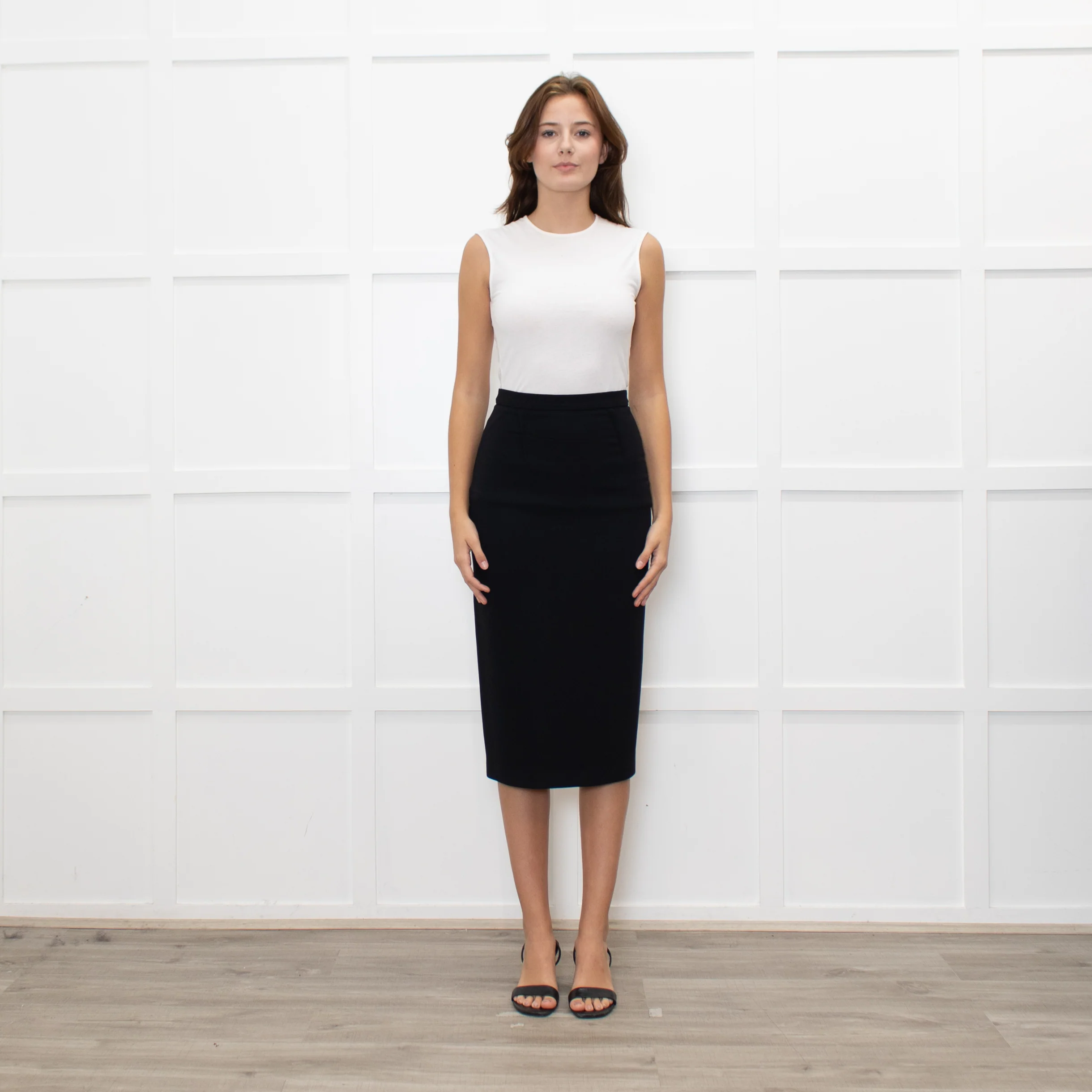 Roland Mouret Black Mid Penci Skirt With Back Gold Zip