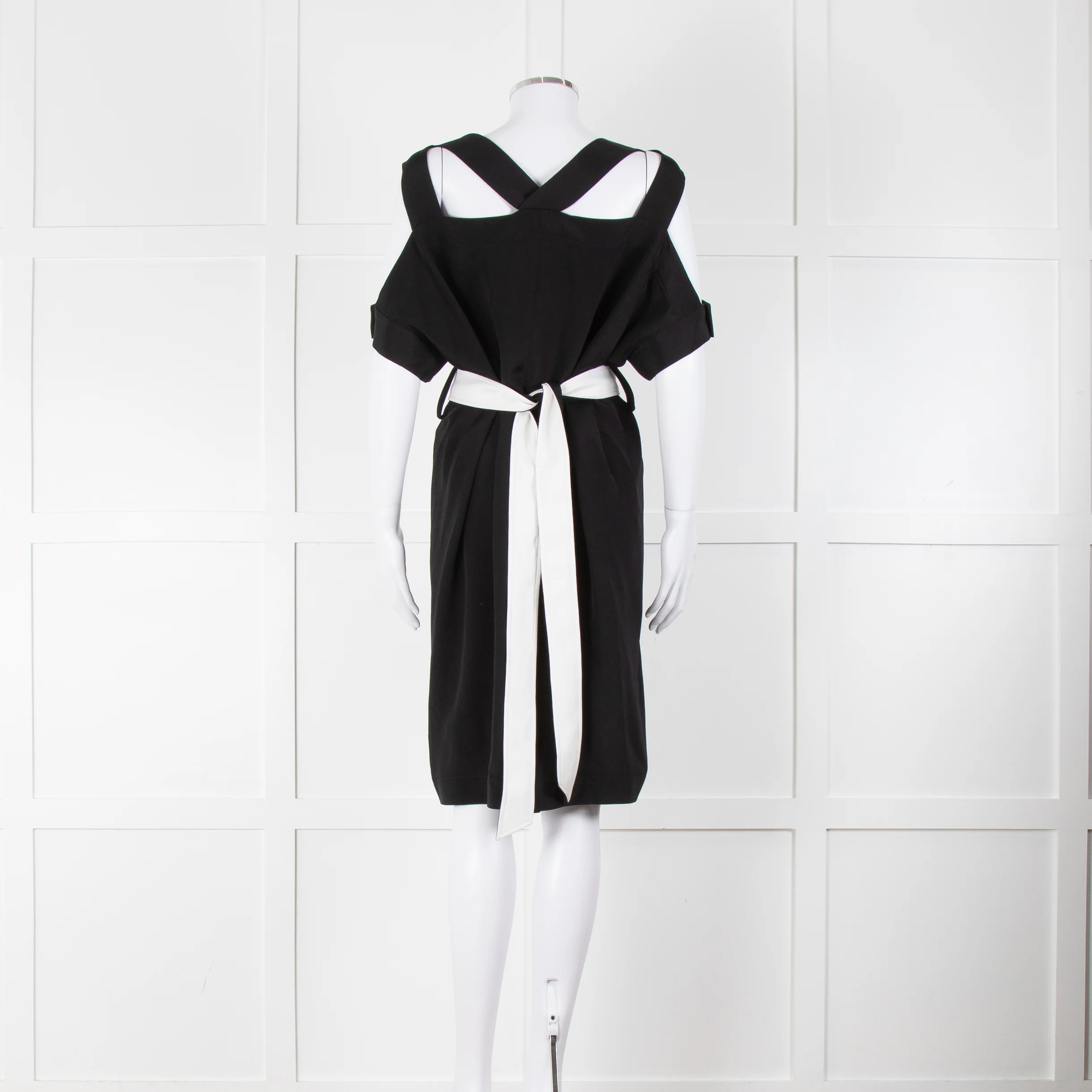 Roland Mouret Black White Silk Belted Sleeveless Dress - Image 5