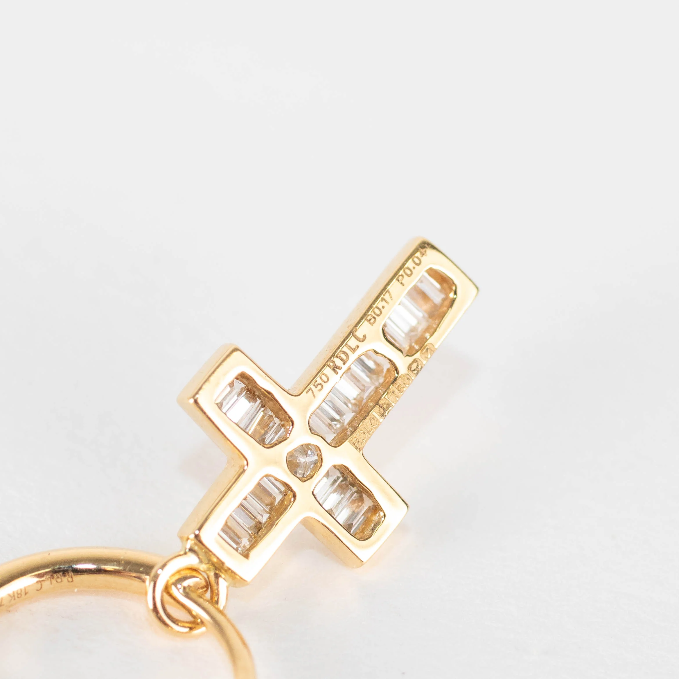 Rosa de la Cruz 18k Yellow Gold and Baguette Diamond Drop Hoops - Image 6