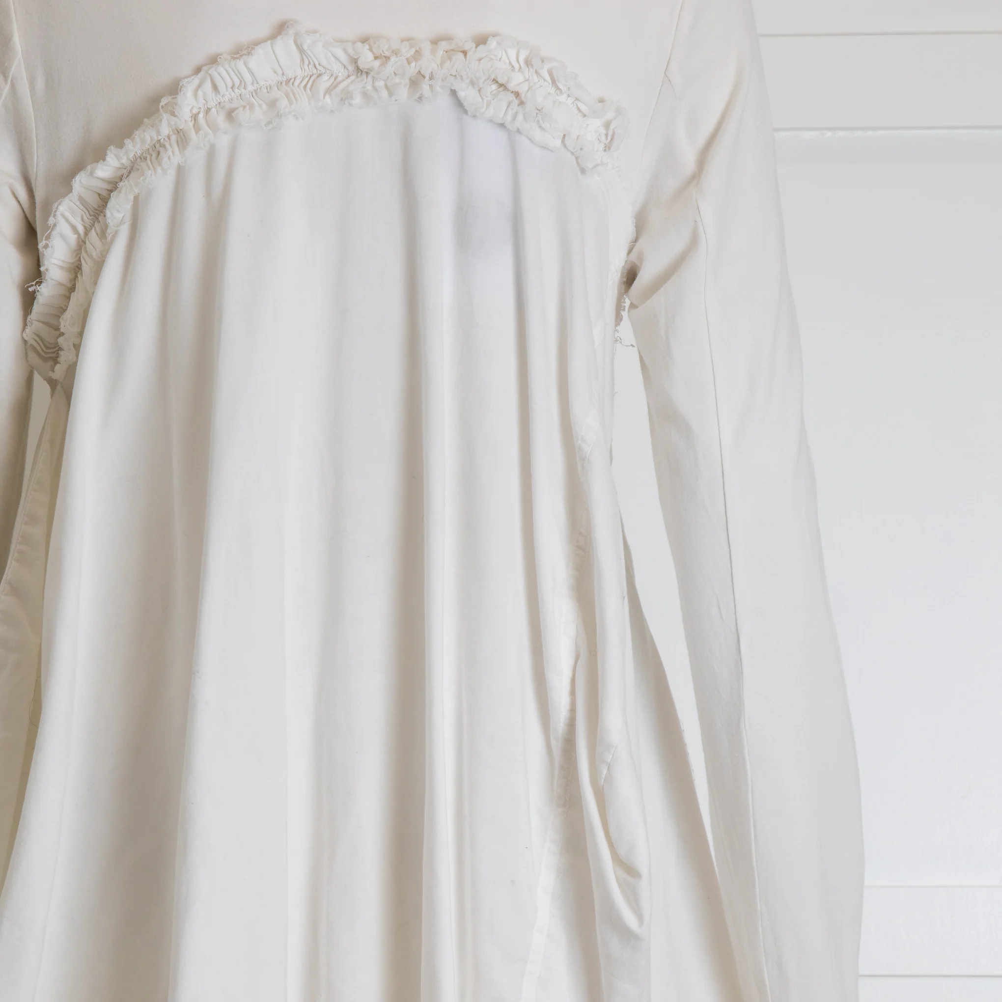Rundholz Black Label White Cotton Fitted Frill Detail Jacket - Image 4