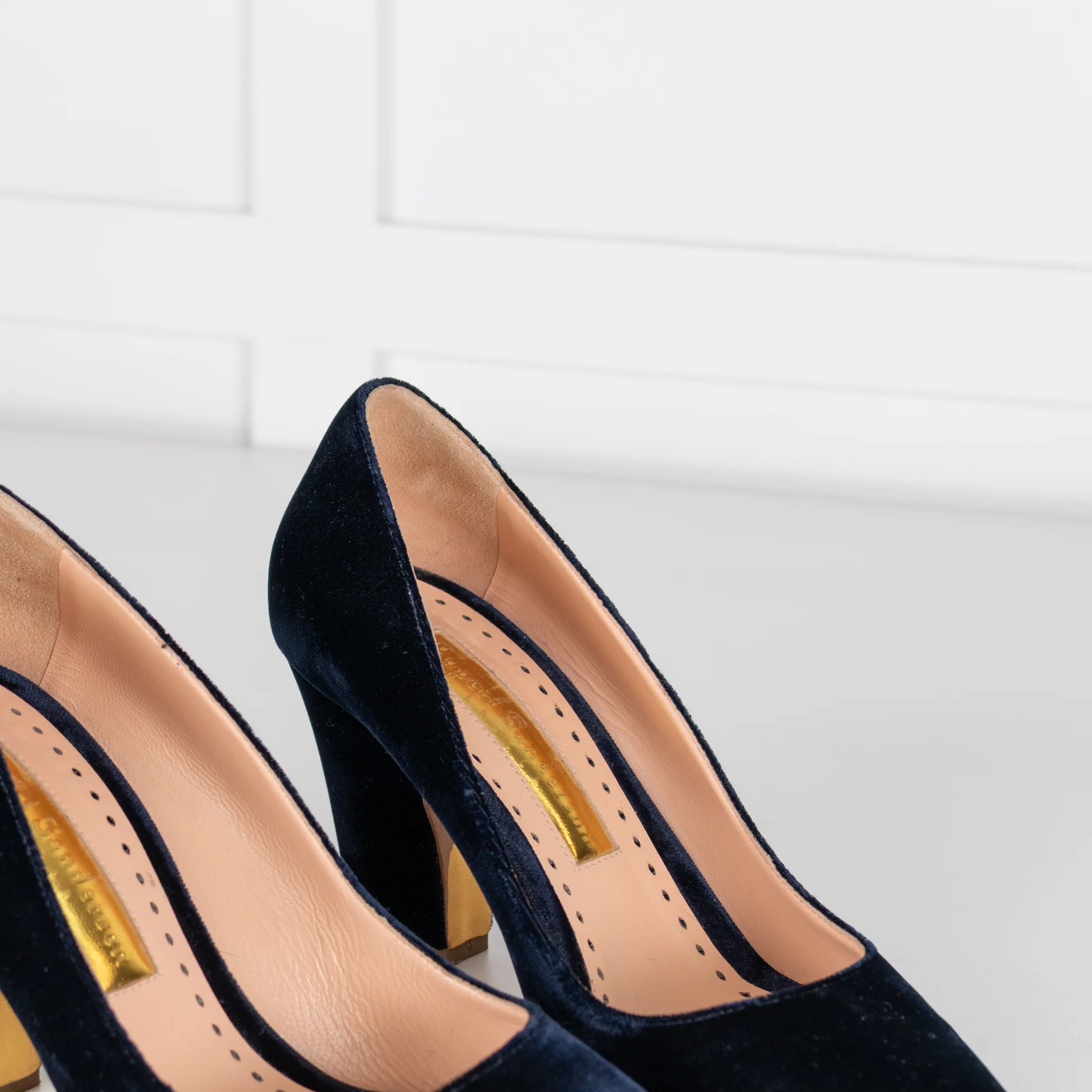 Rupert Sanderson Navy Blue Velvet Chunky Heel Shoes - Image 8