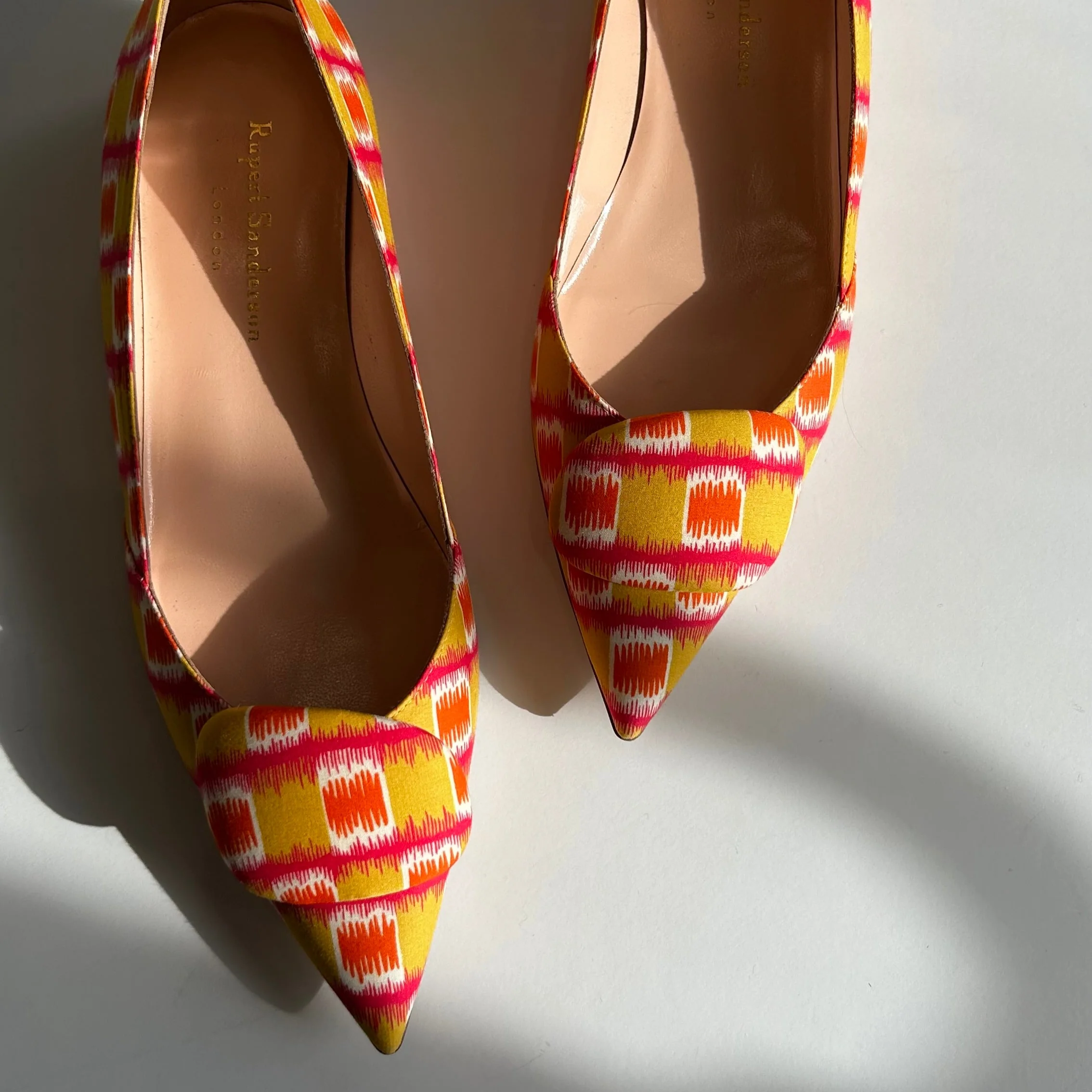 Rupert Sanderson Yellow Orange Pink Print Pointy Pumps - Image 8