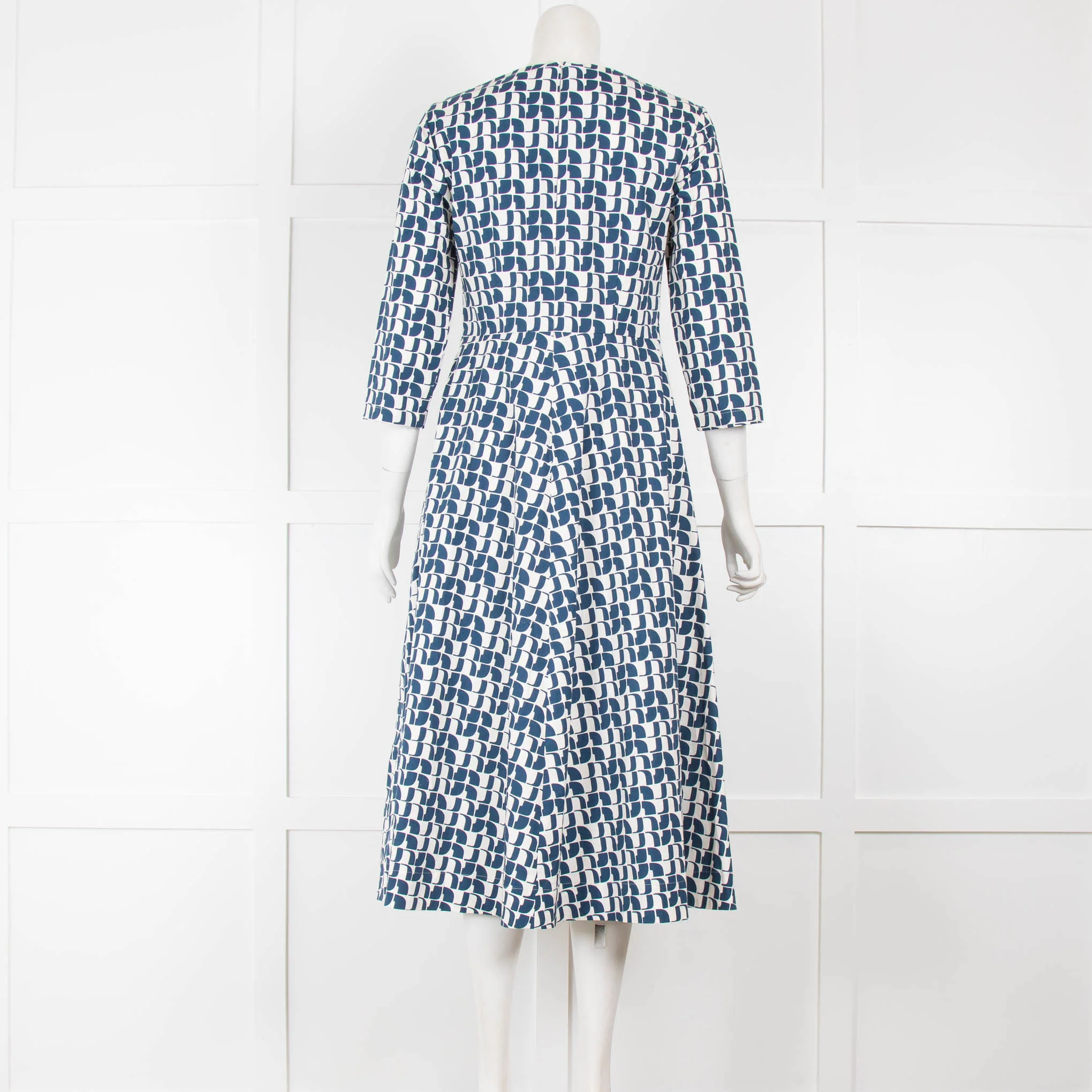 S Max Mara Blue and White Abstract Pattern Dress - Image 3