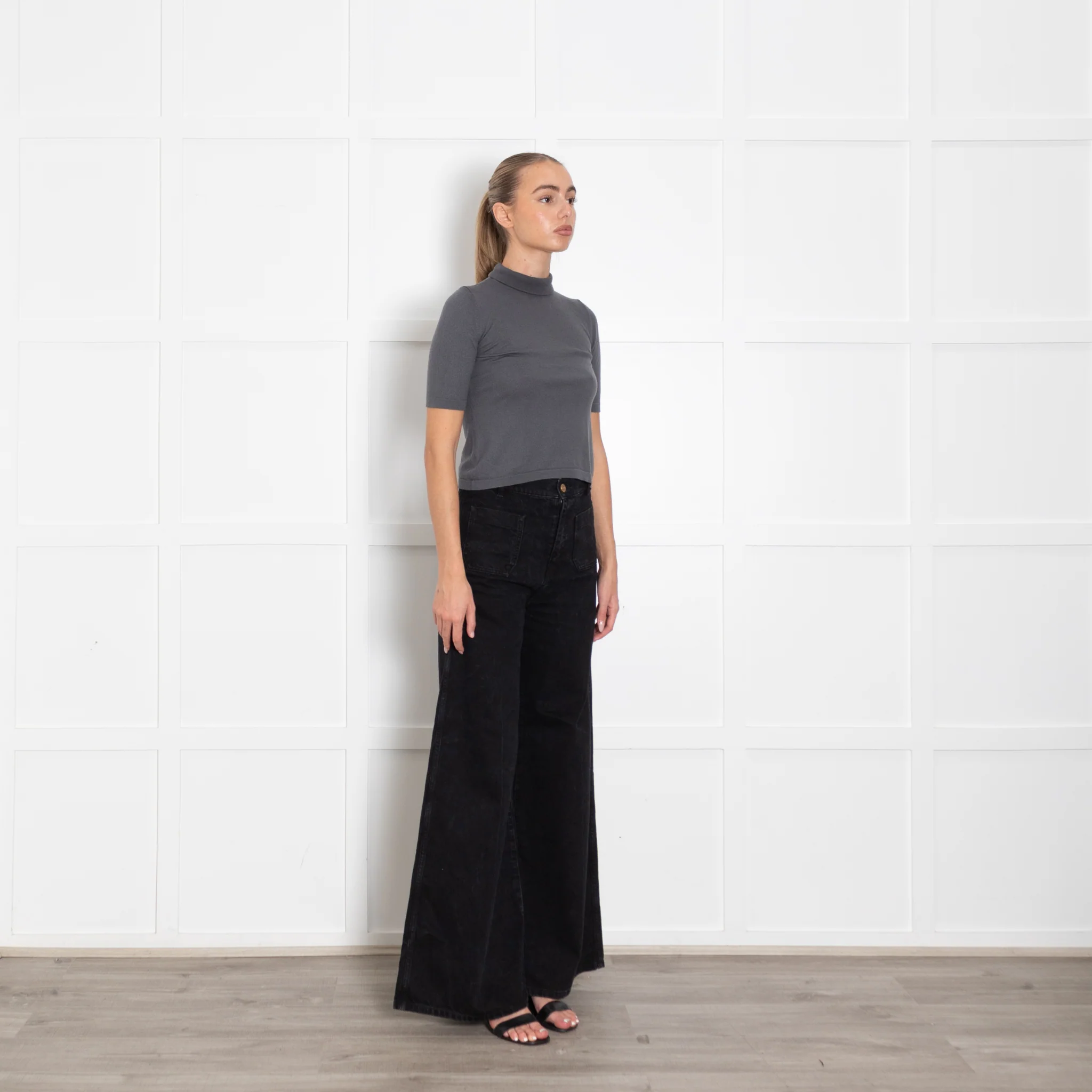 S Max Mara Grey Wool Shortsleeve  Crop Top - Image 7