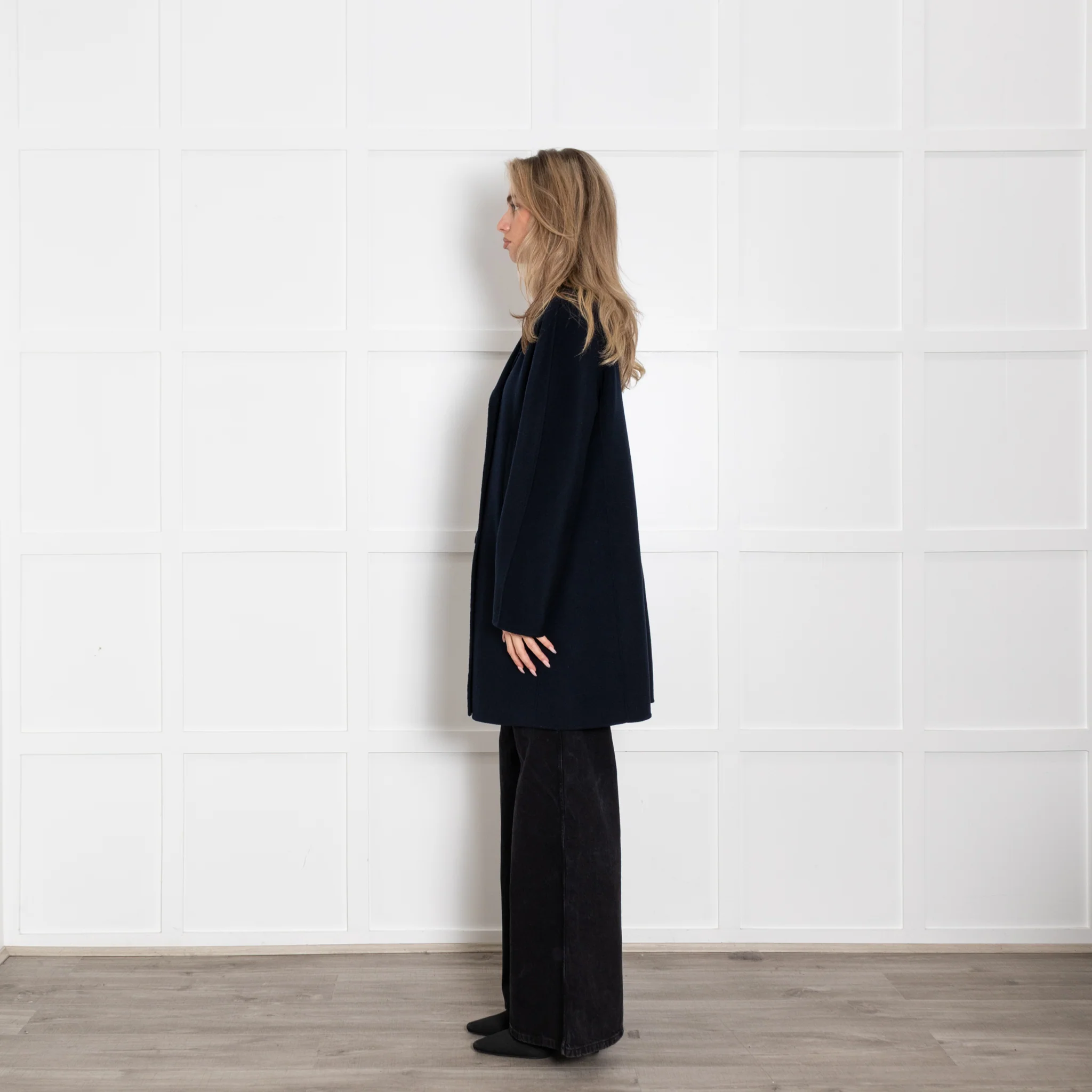 S Max Mara Navy Blue Wool Double Breasted Short Coat - Image 4