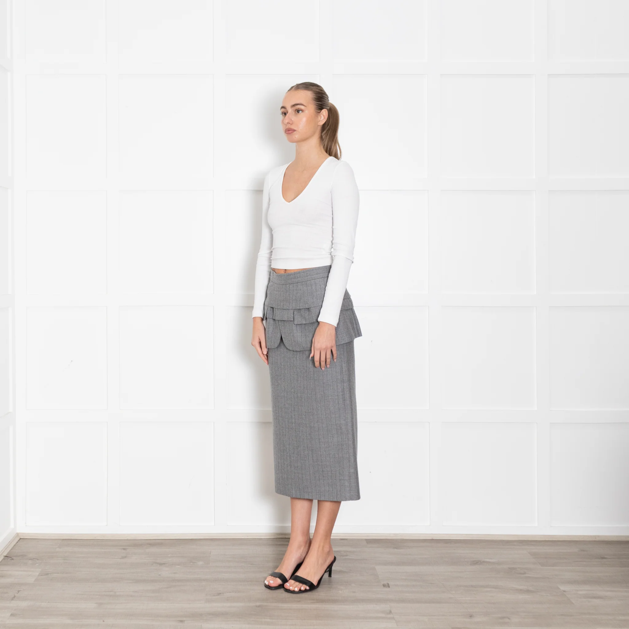 Sacai Grey Pinstripe Mid Skirt With Layered Ruffled Trim Detail - Image 3