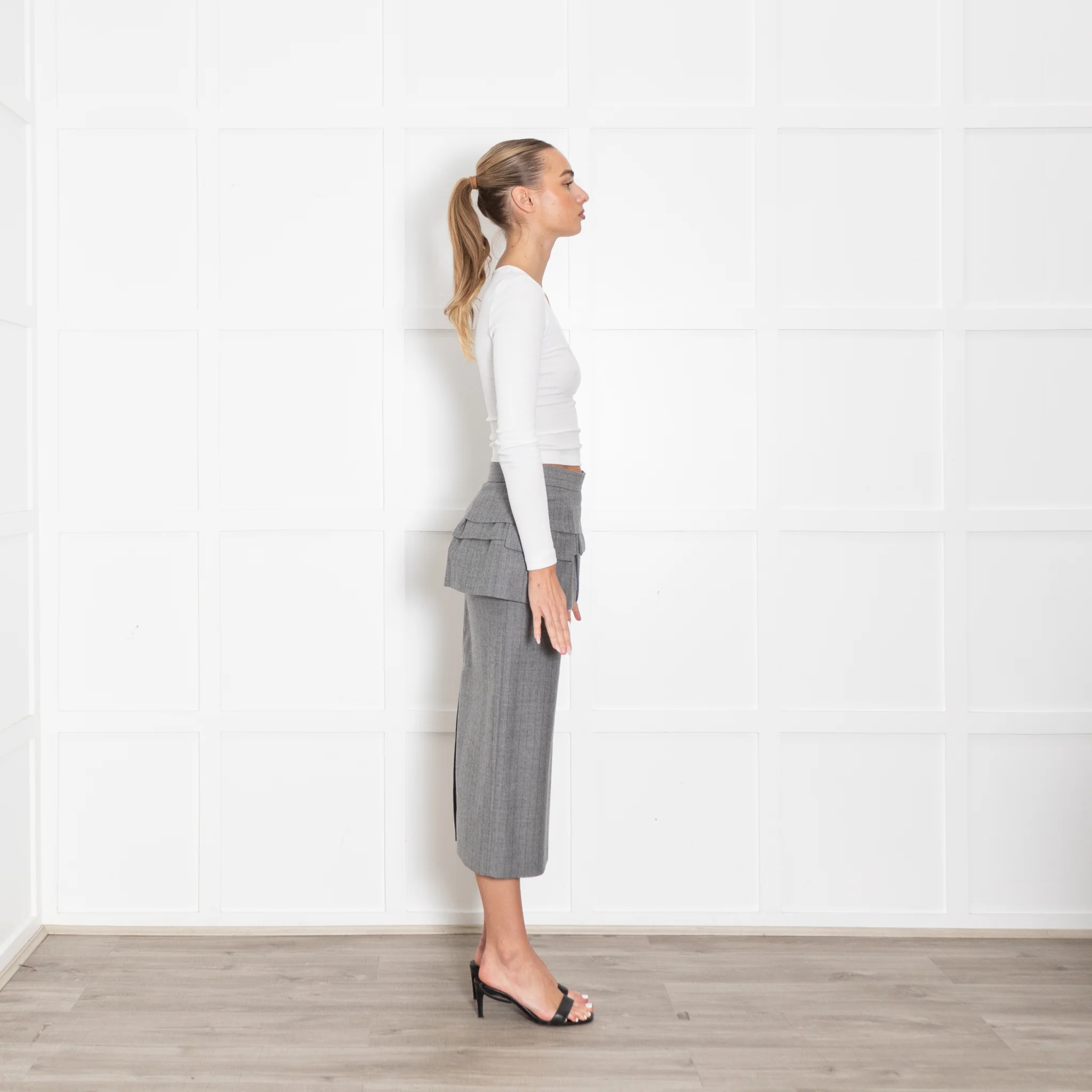 Sacai Grey Pinstripe Mid Skirt With Layered Ruffled Trim Detail - Image 6