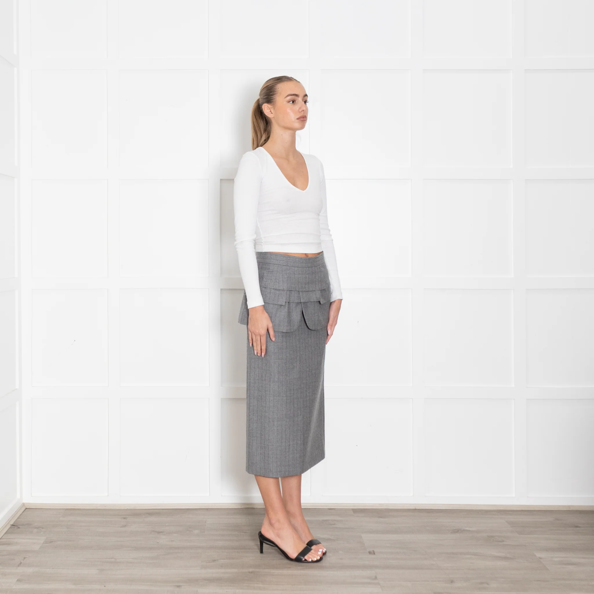 Sacai Grey Pinstripe Mid Skirt With Layered Ruffled Trim Detail - Image 7