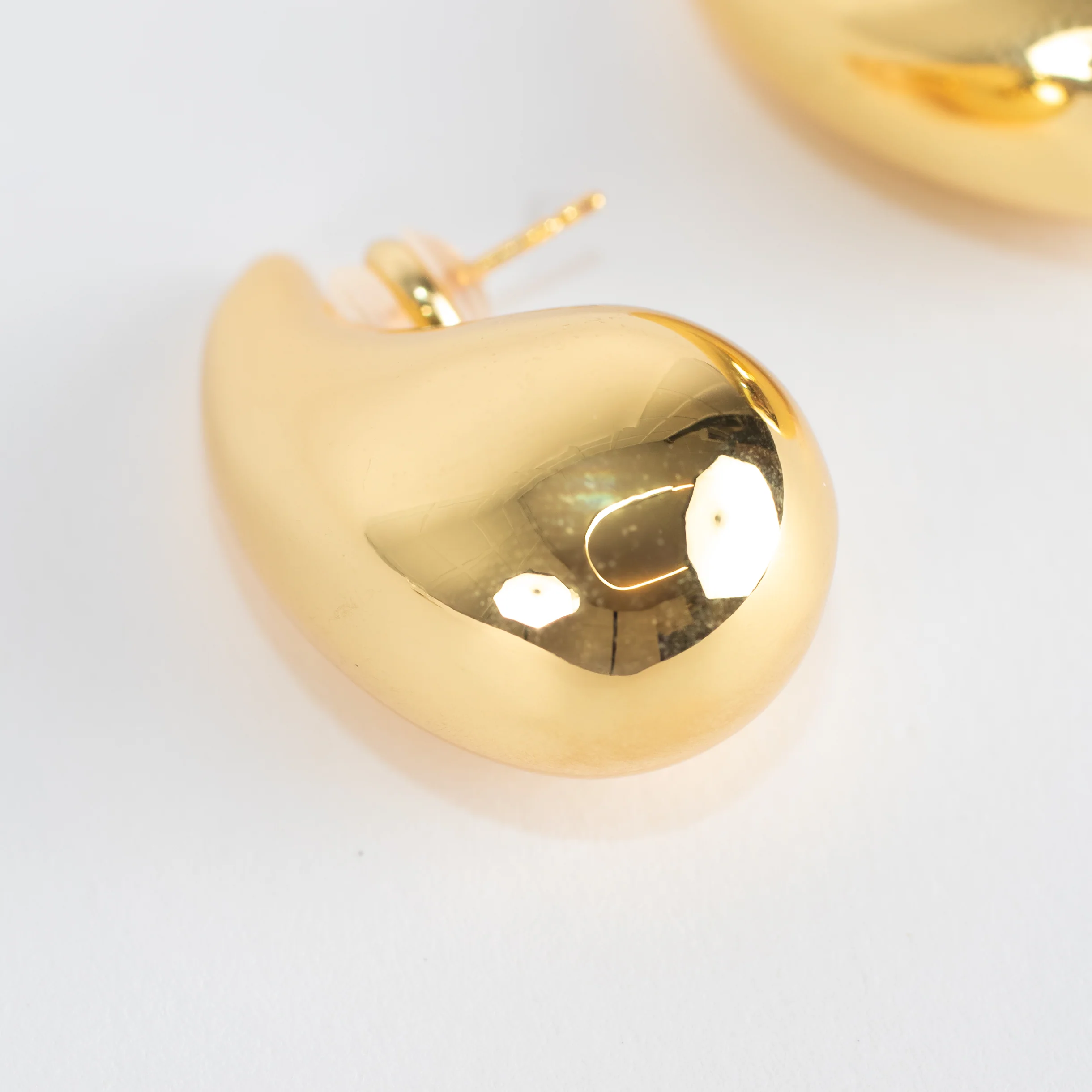 Sahira Elia Raindrop Earring - Image 3