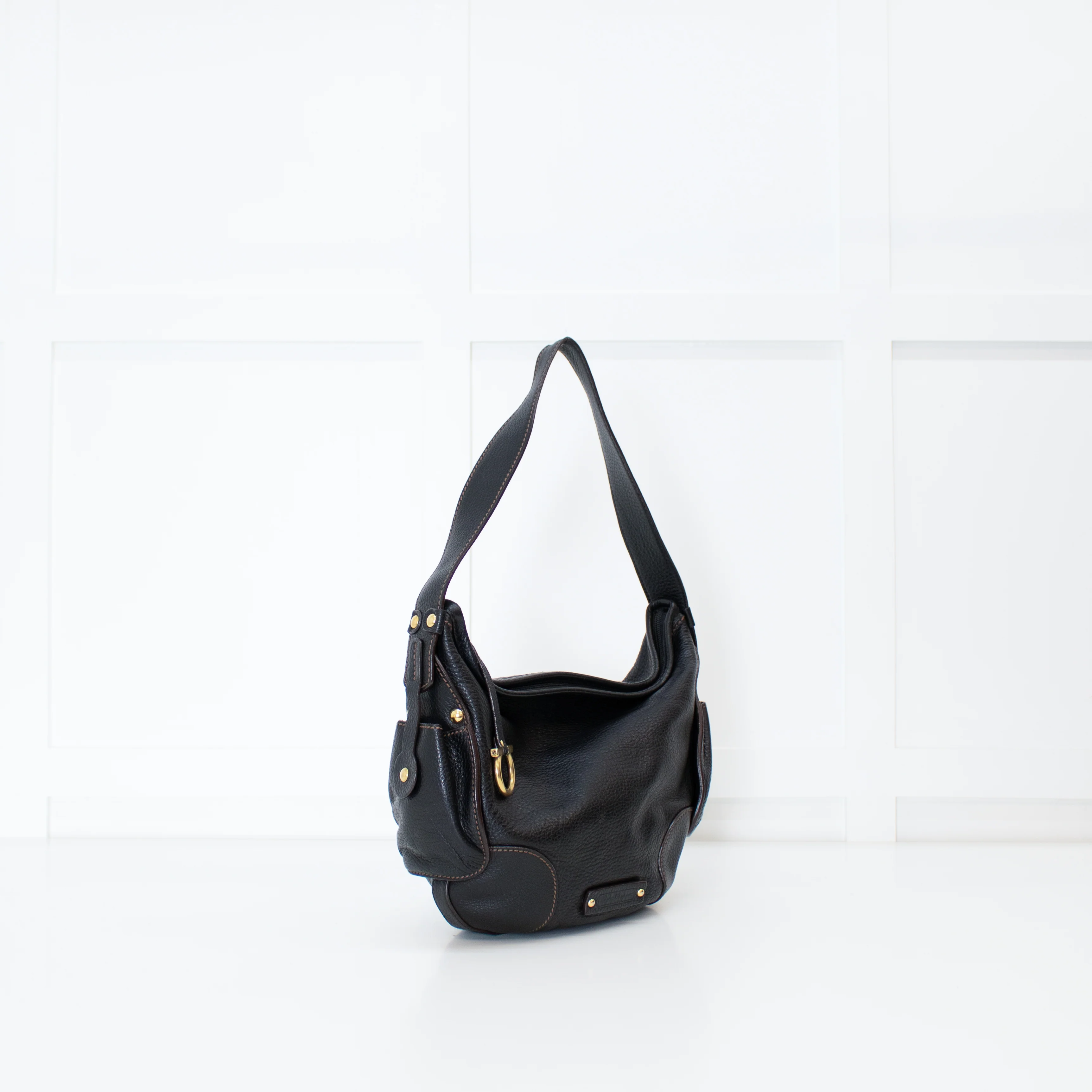Salvatore Ferragamo Black Grainy Leather Hobo Shoulder Bag - Image 2