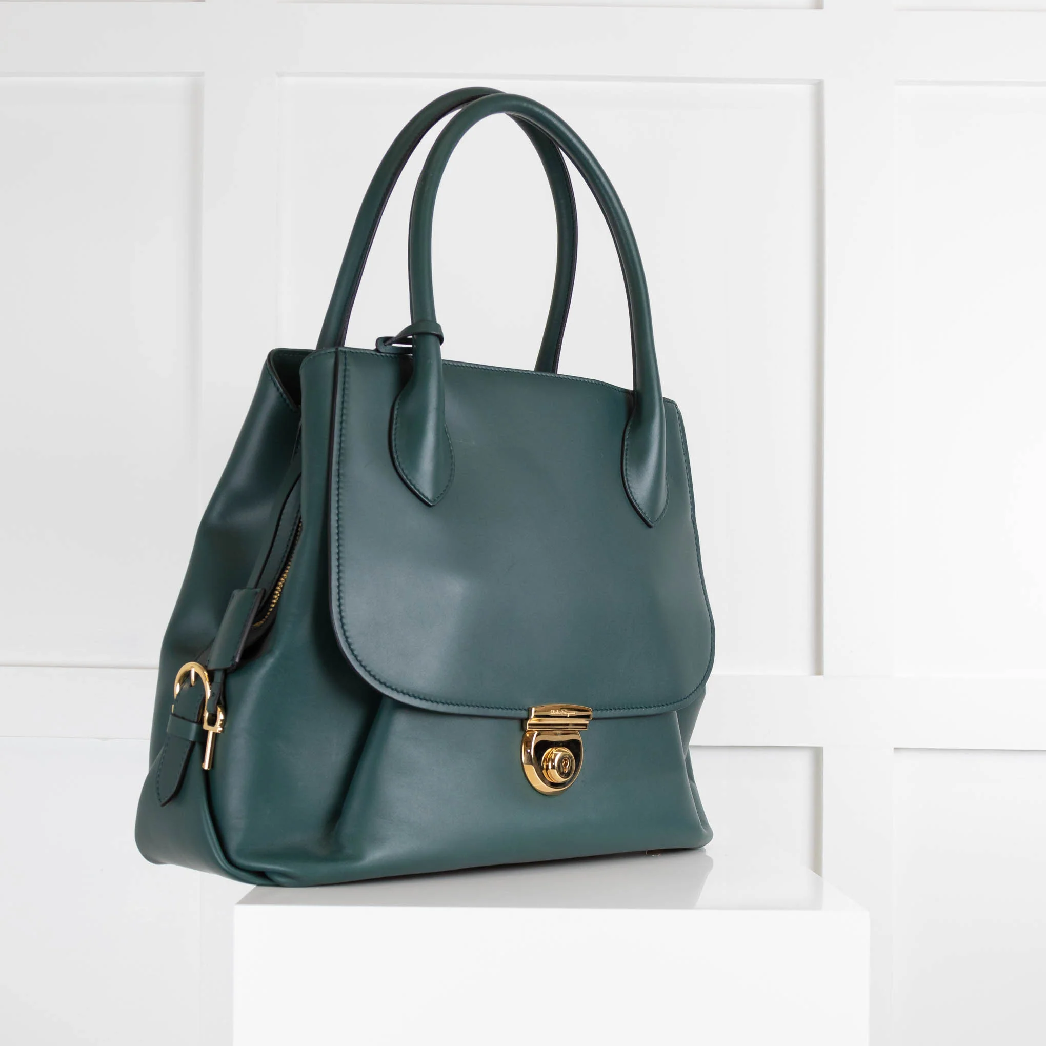 Salvatore Ferragamo Bottle Green East/West Fiamma Handbag - Image 2