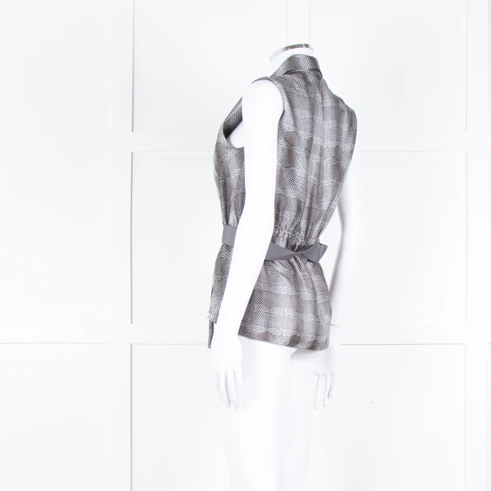 Salvatore Ferragamo Cream Grey Snakeskin Sleeveless Top - Image 6