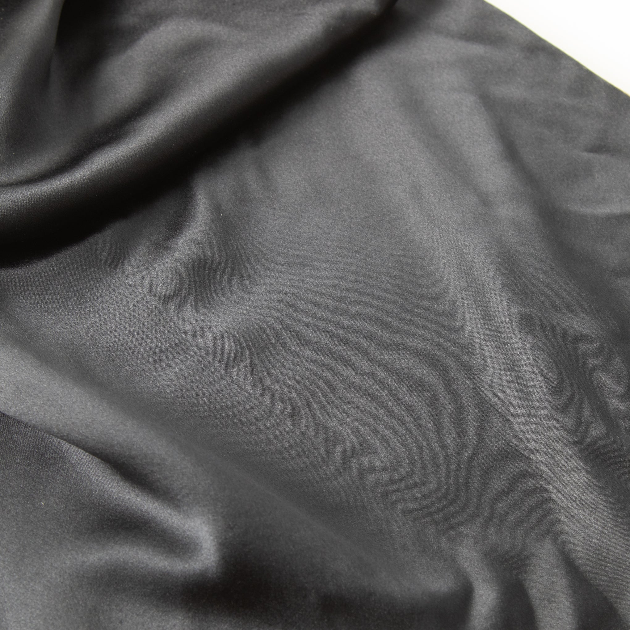 Salvatore Ferragamo Grey Paisley Velvet Long Scarf - Image 6