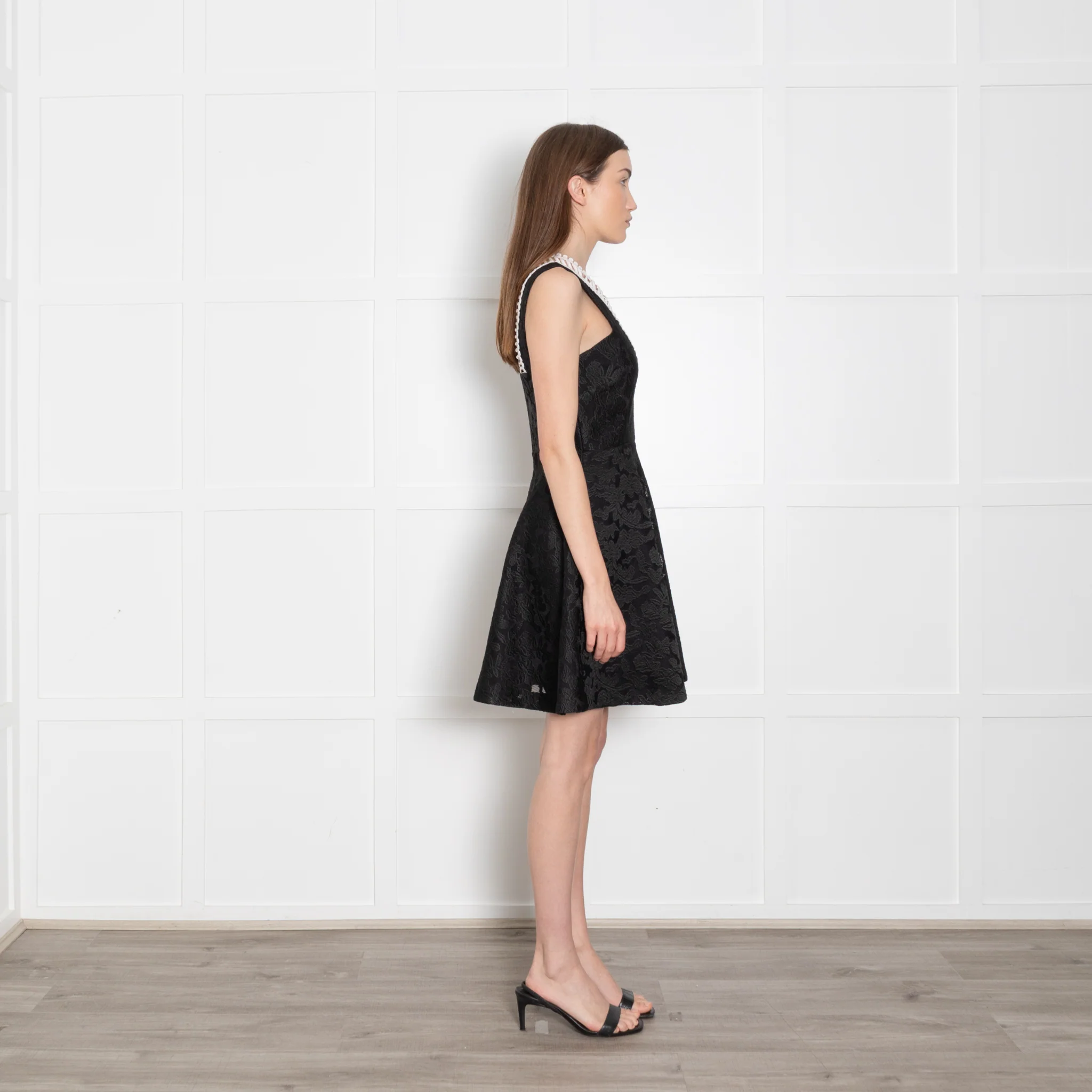Sandro Black Jacquard White Trim Sleeveless Dress - Image 6