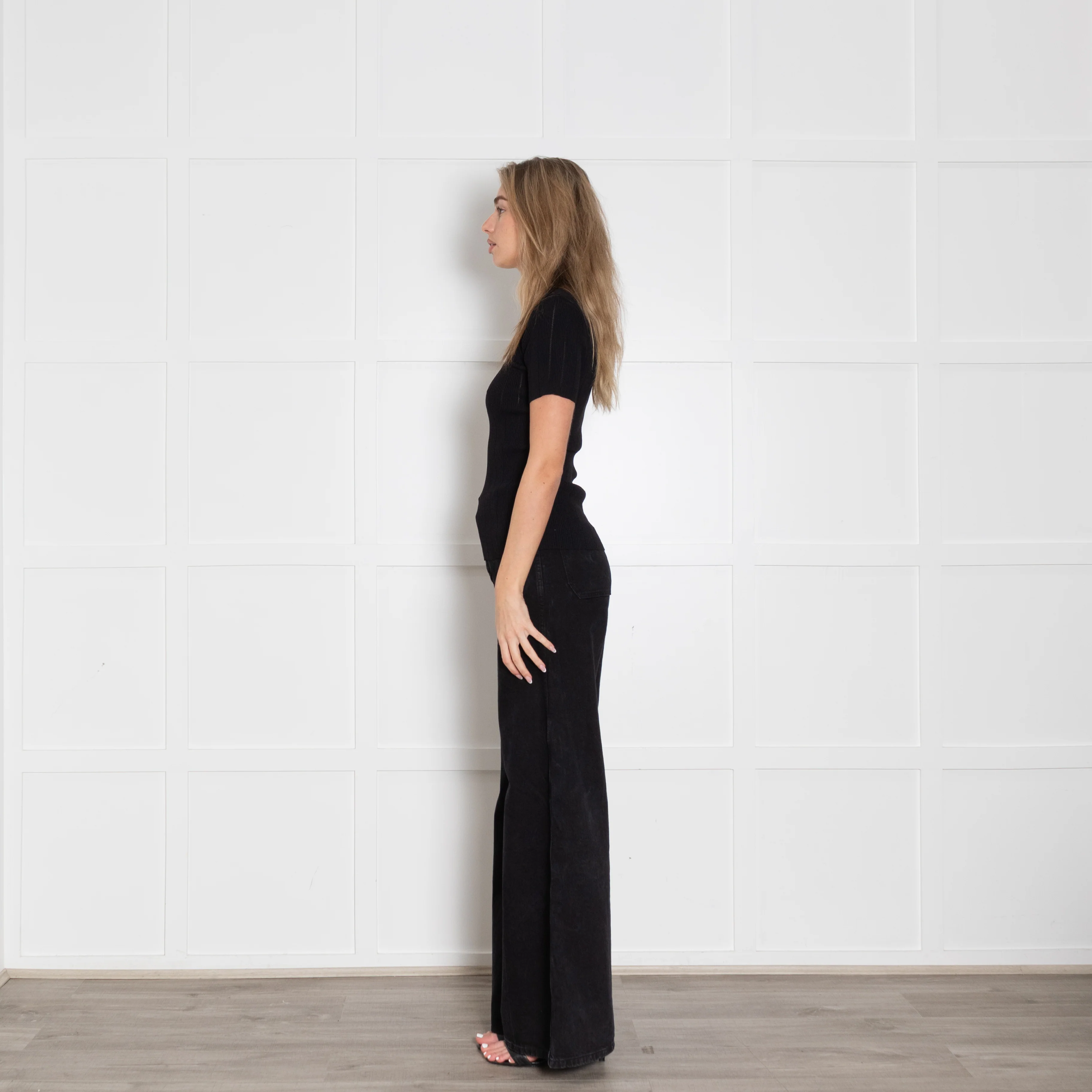 Sandro Black Stretched Ribbed Short Sleeve Top - Image 4