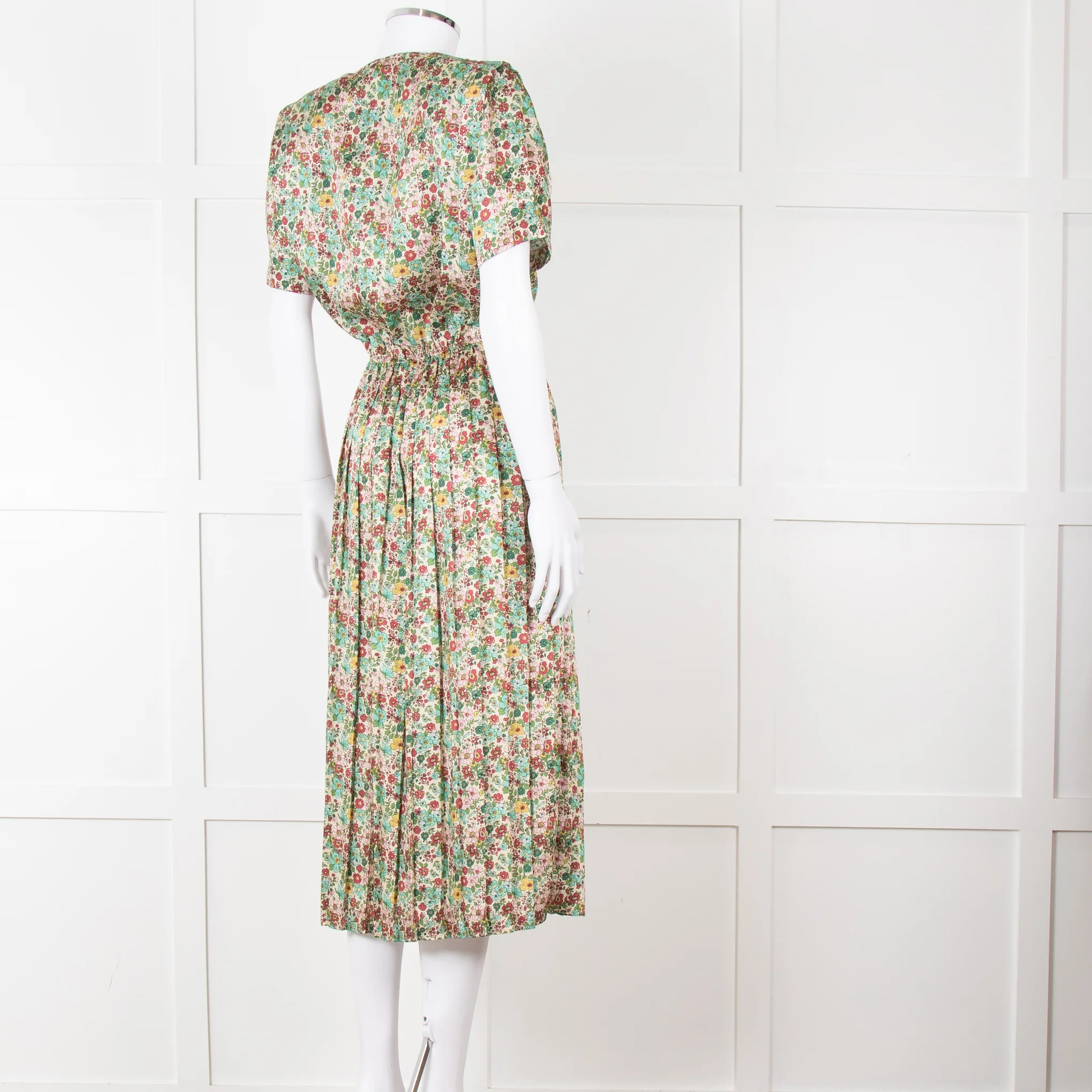 Sandro Cream Green Red Floral V Neck Short Sleeve Dress - Image 4