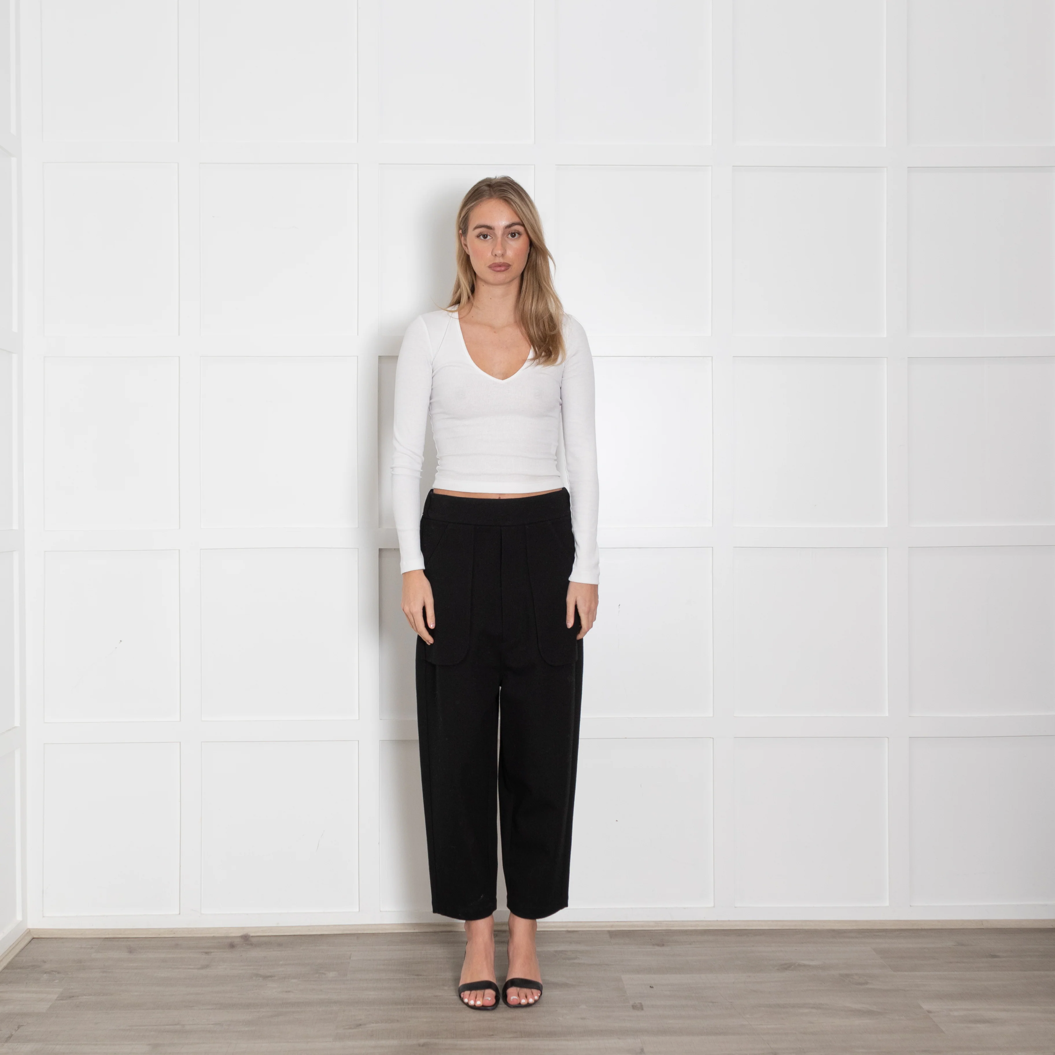Sarah Pacini Black Elasticated Waist Front Pocket Detail Trousers