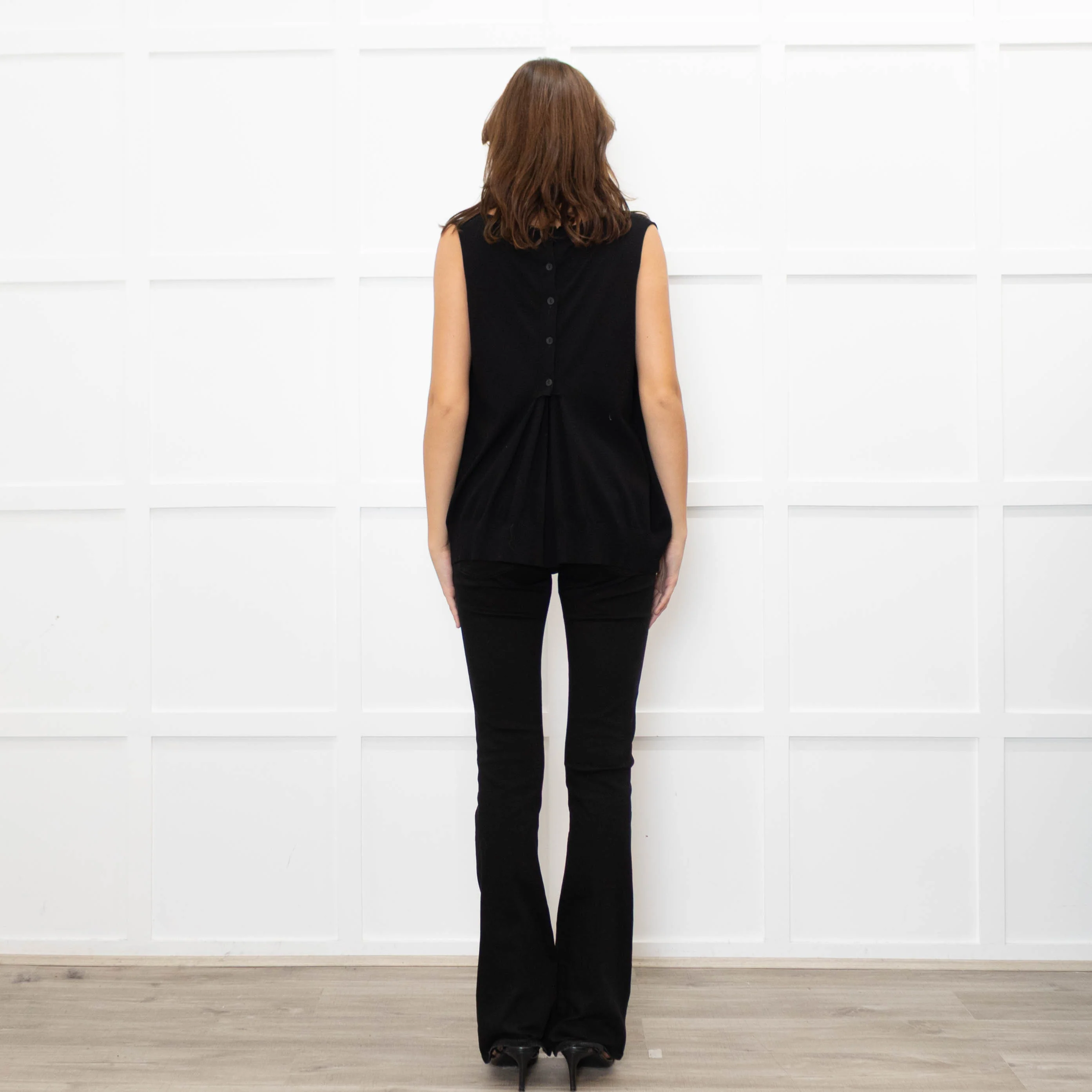 Sarah Pacini Black Fine Knit Vest with Gathered Back - Image 5