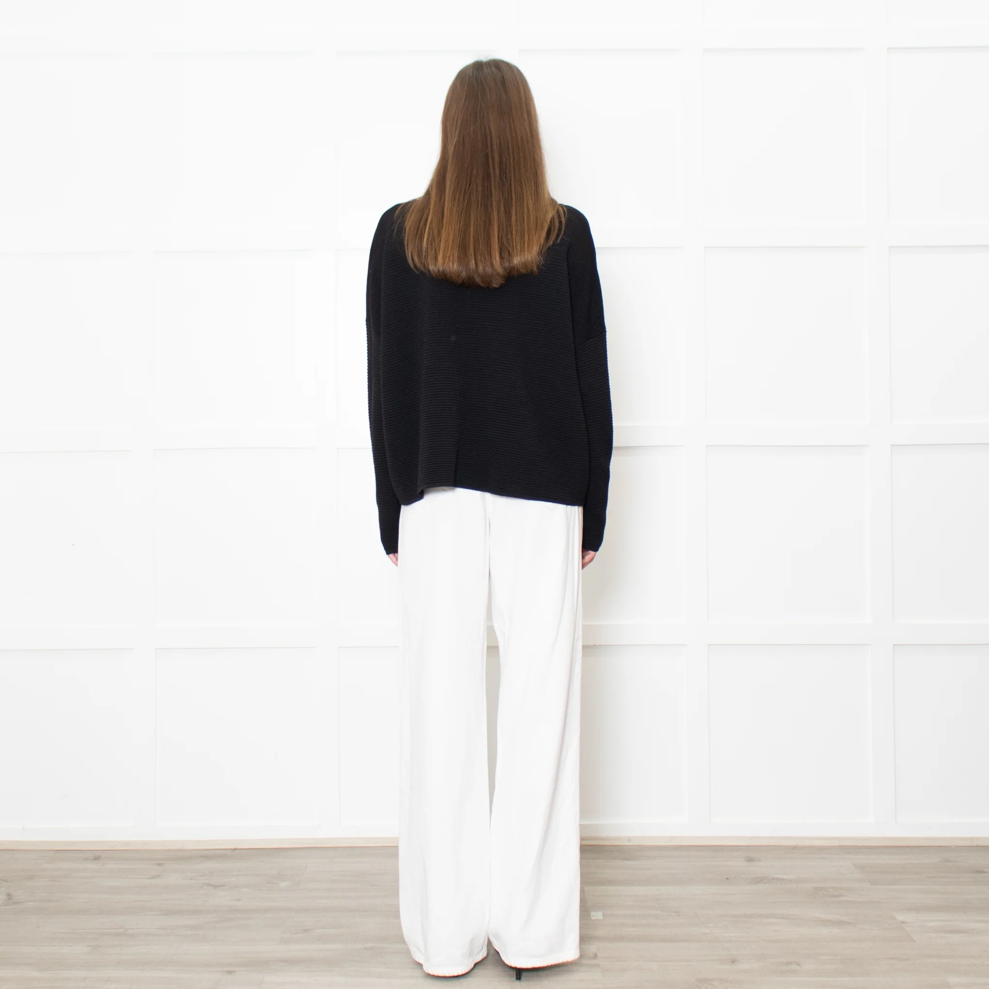 Sarah Pacini Black Ribbed V Neck Jumper - Image 5