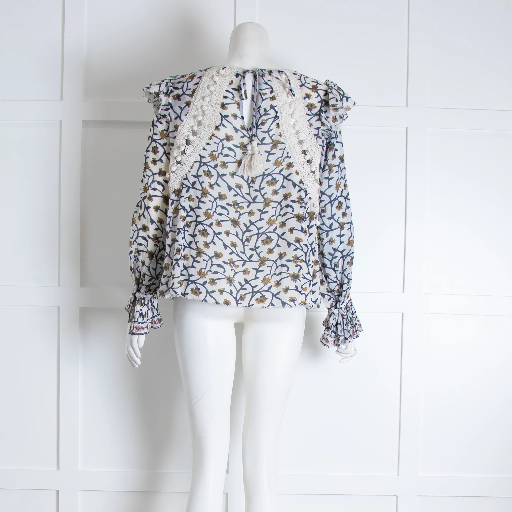 Sea New York White Blue Floral Crochet Trim Long Sleeve Top - Image 3