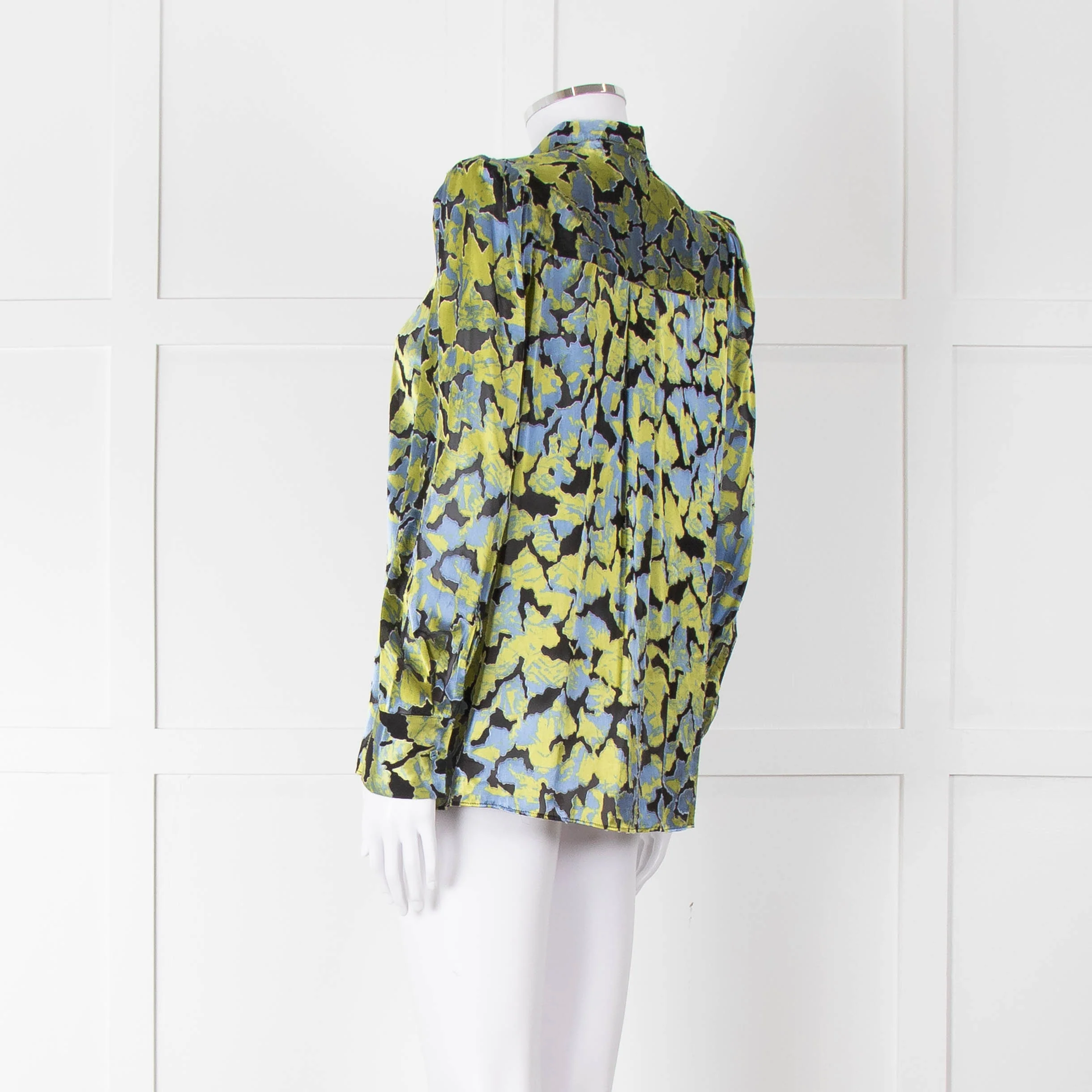 Second Female Green And Blue Flower Pattern Shirt - Image 6
