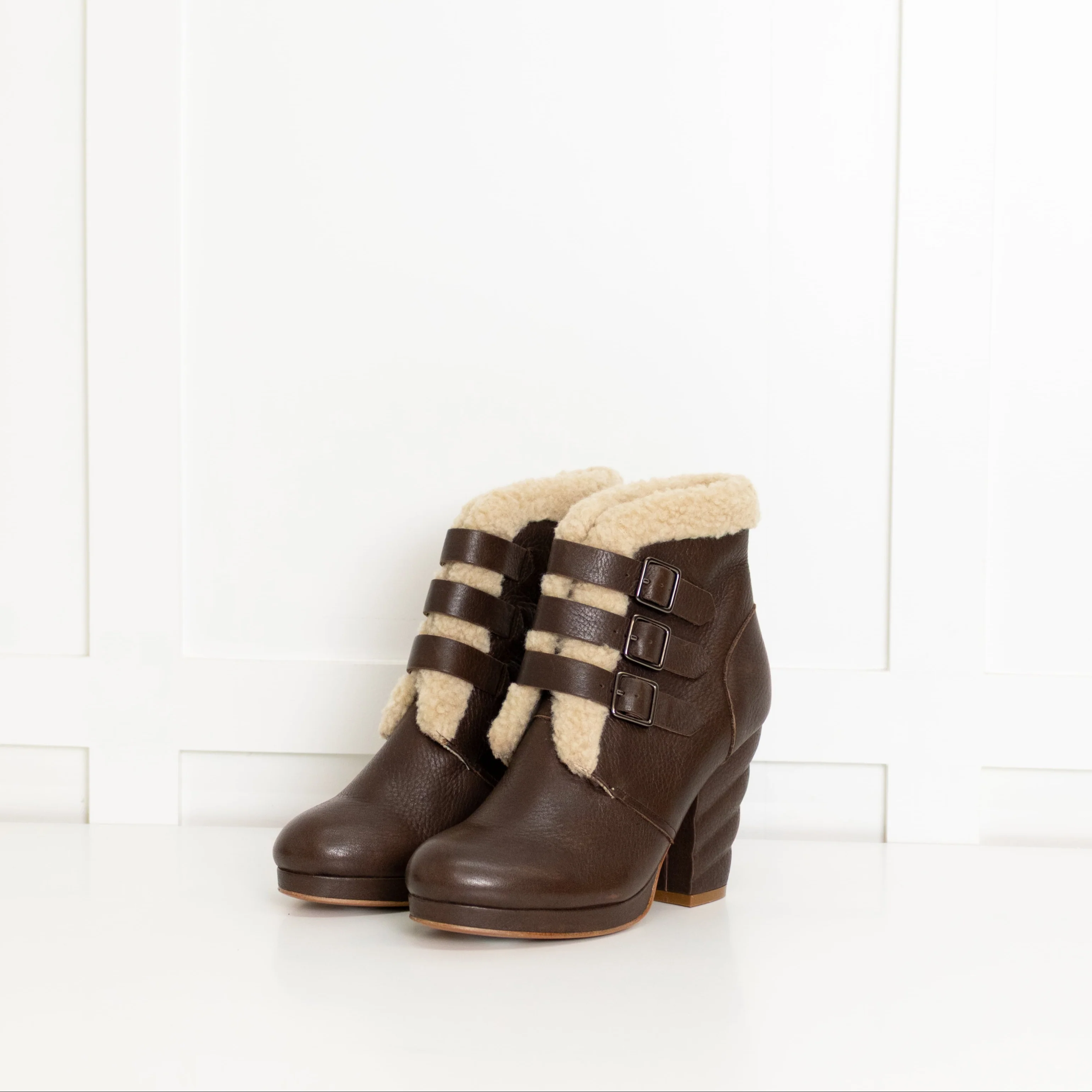 See By Chloe Brown Leather Cream Fur Trim Heeled Ankle Boots