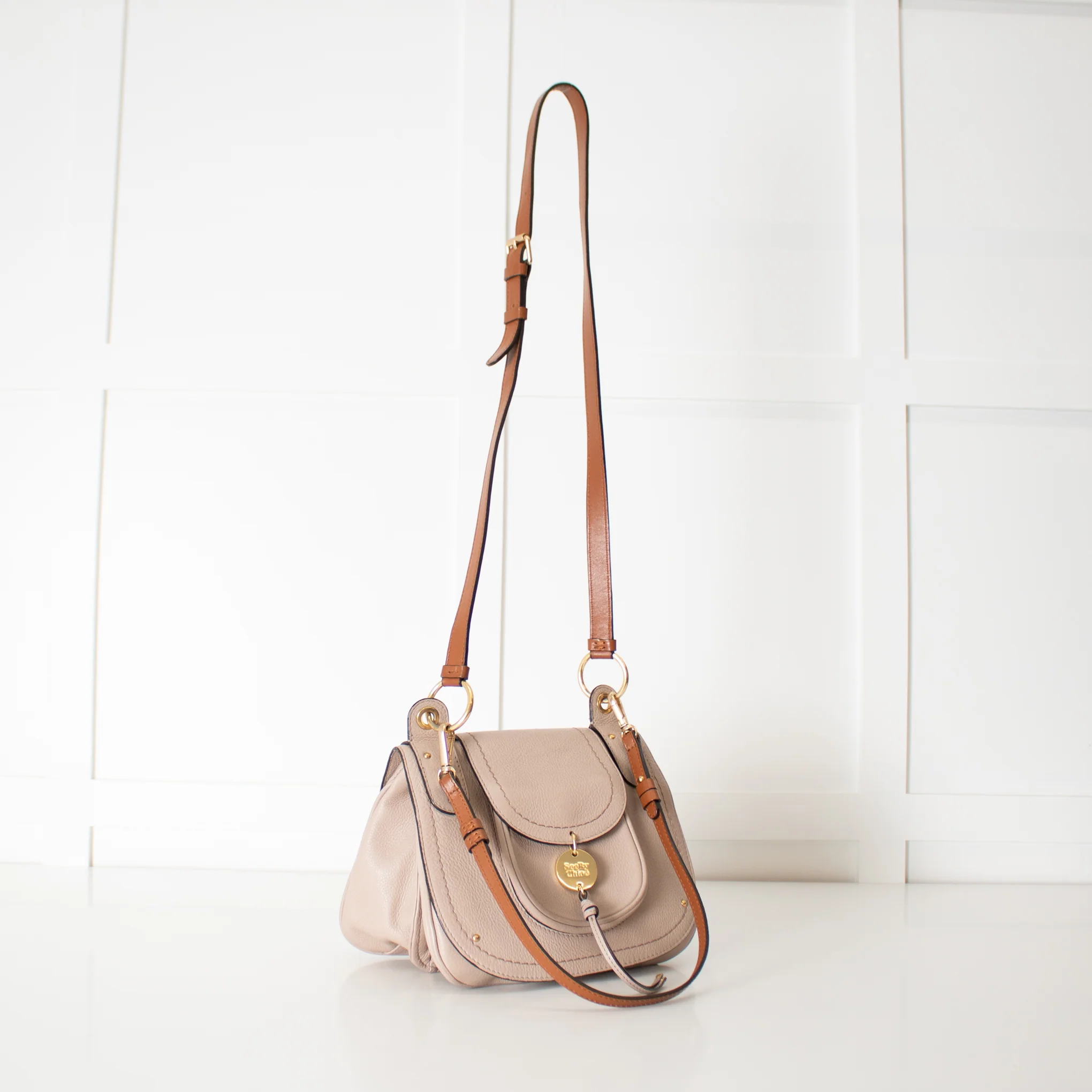 See By Chloe Pale Taupe Susie Crossbody Bag - Image 3