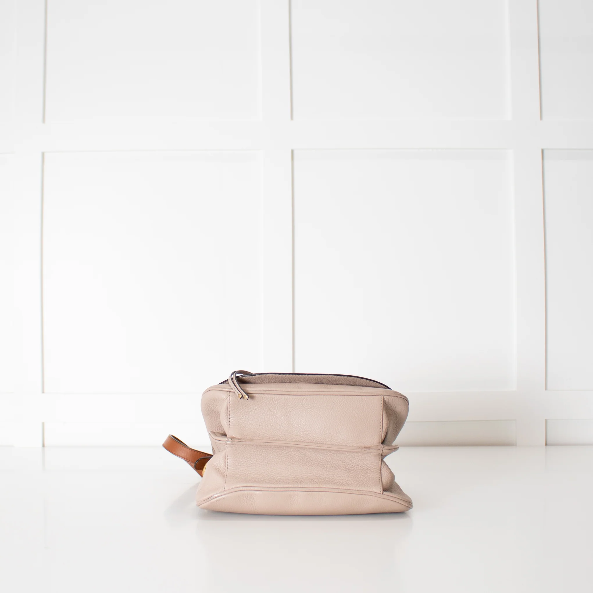 See By Chloe Pale Taupe Susie Crossbody Bag - Image 8