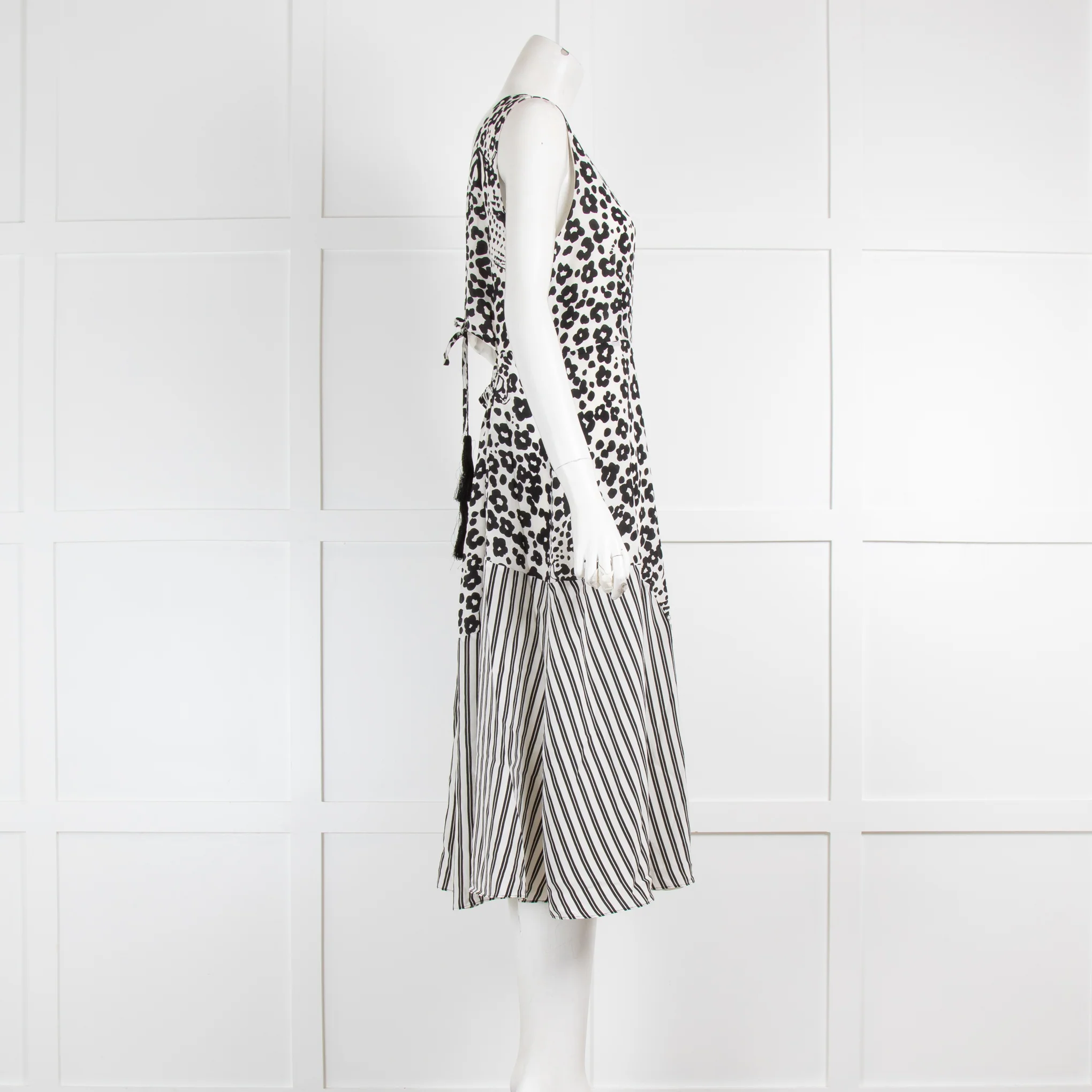 See By Chloe White Black Animal Print Sleeveless Dress - Image 2