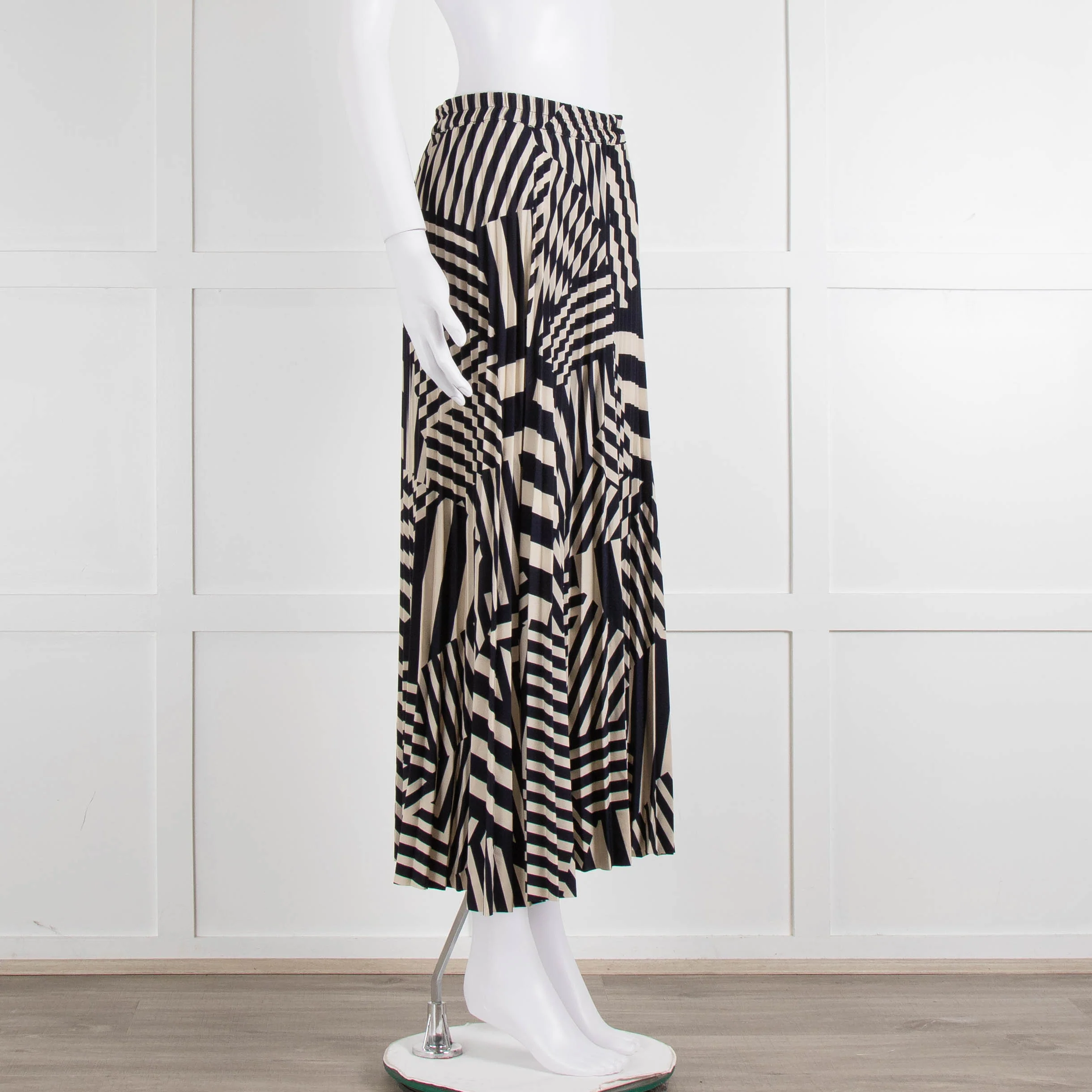 Selected Femme Cream Navy Geometric Stripe Pleated Skirt - Image 2