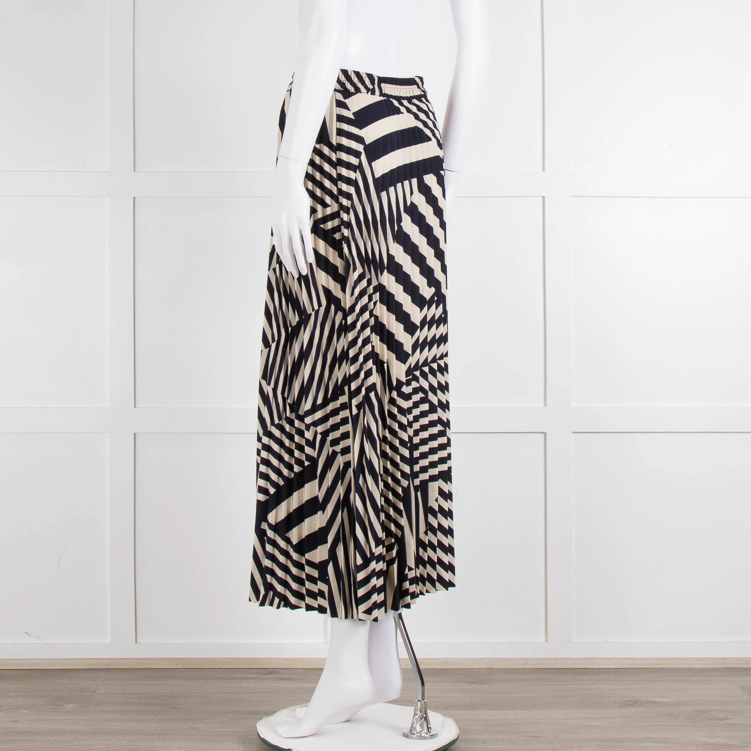 Selected Femme Cream Navy Geometric Stripe Pleated Skirt - Image 6