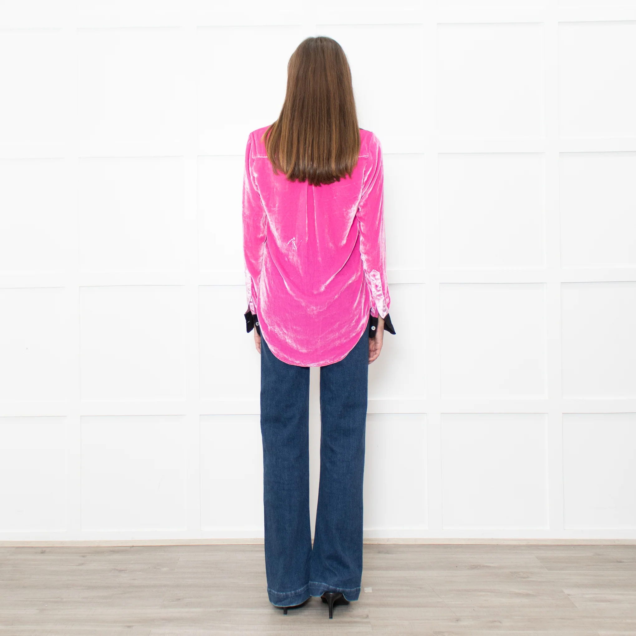 Serena Bute Pink Neon Pink Velvet Black Collar Top - Image 5