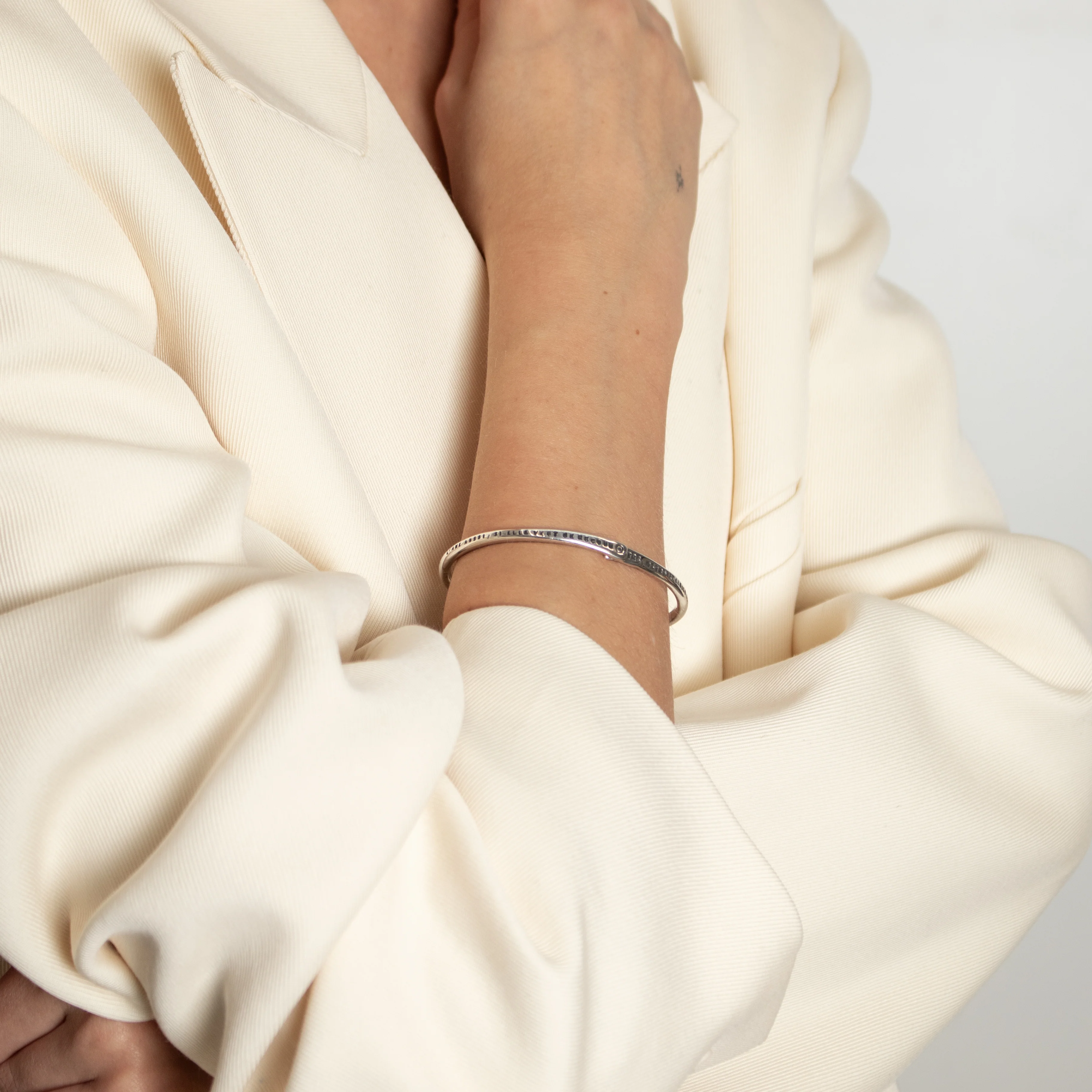 Serge Thoraval Silver "Reflet" Bracelet - Image 2