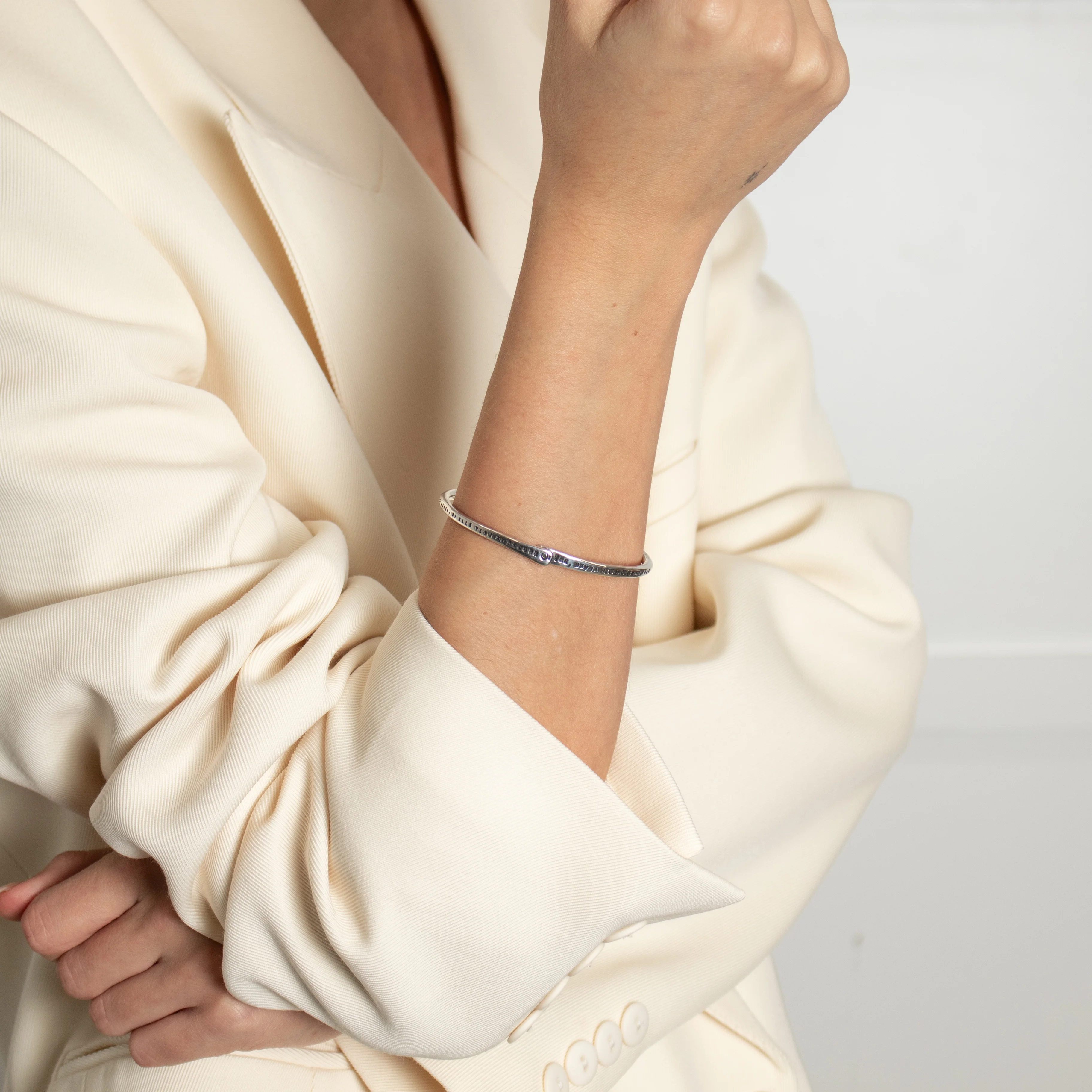 Serge Thoraval Silver "Reflet" Bracelet - Image 4