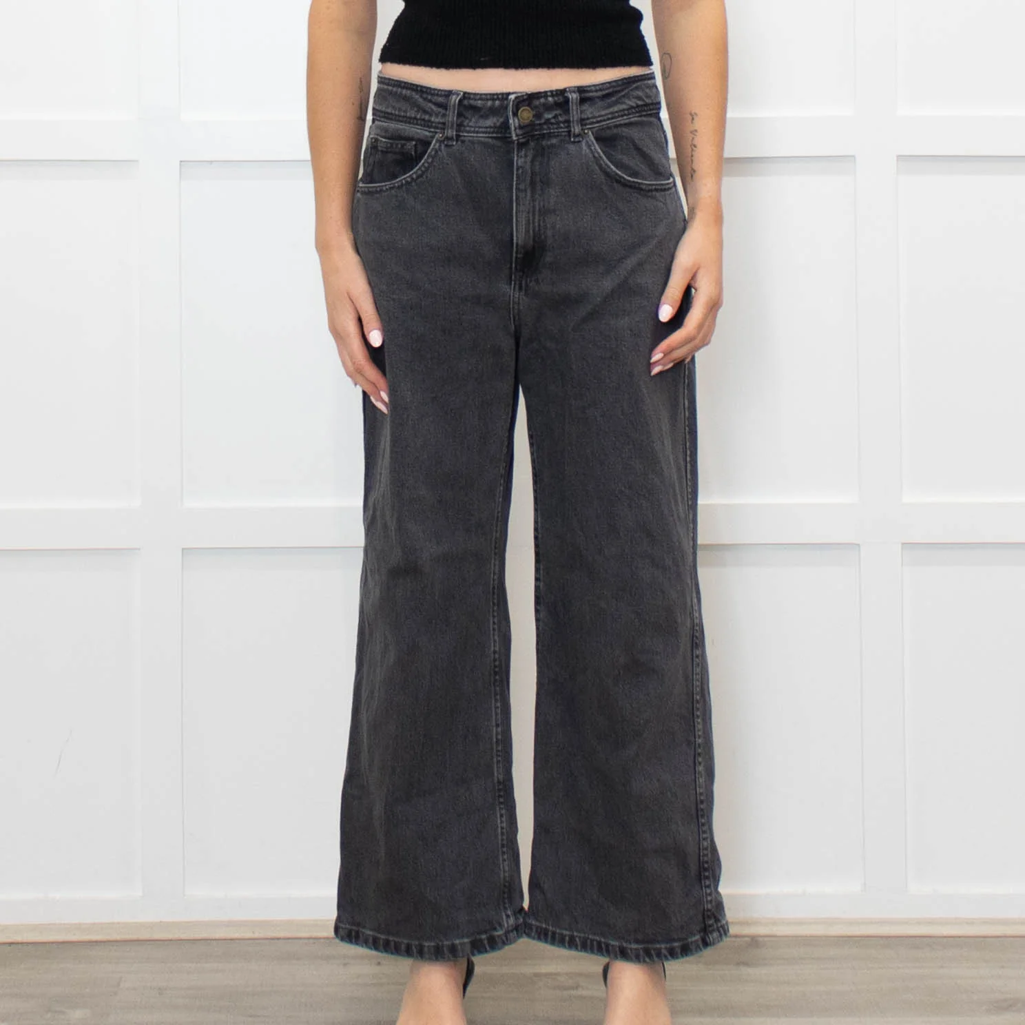 Sezane Grey Denim Wide Leg Jeans - Image 2