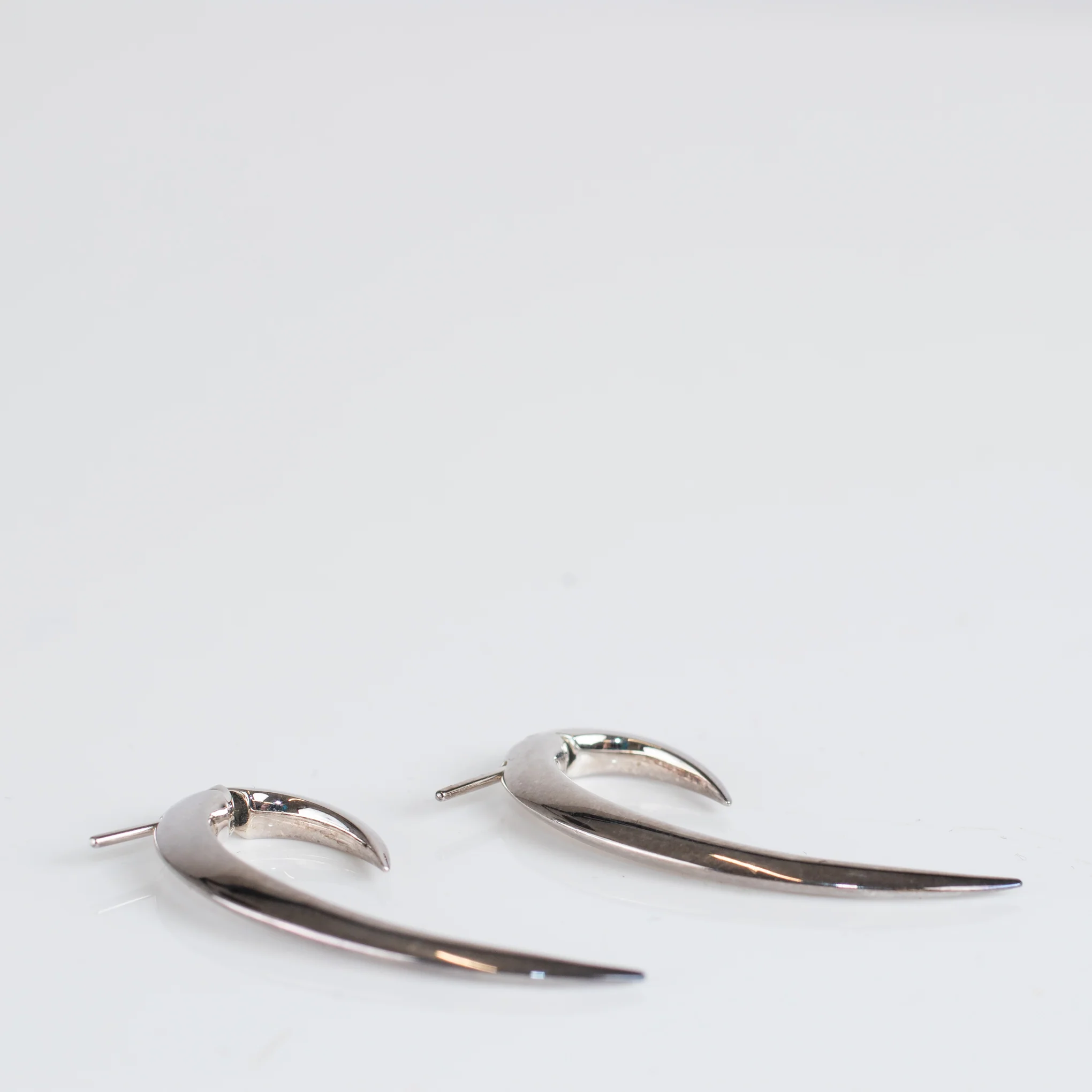 Shaun Leane Talon Sterling Silver Hook Earrings - Image 2