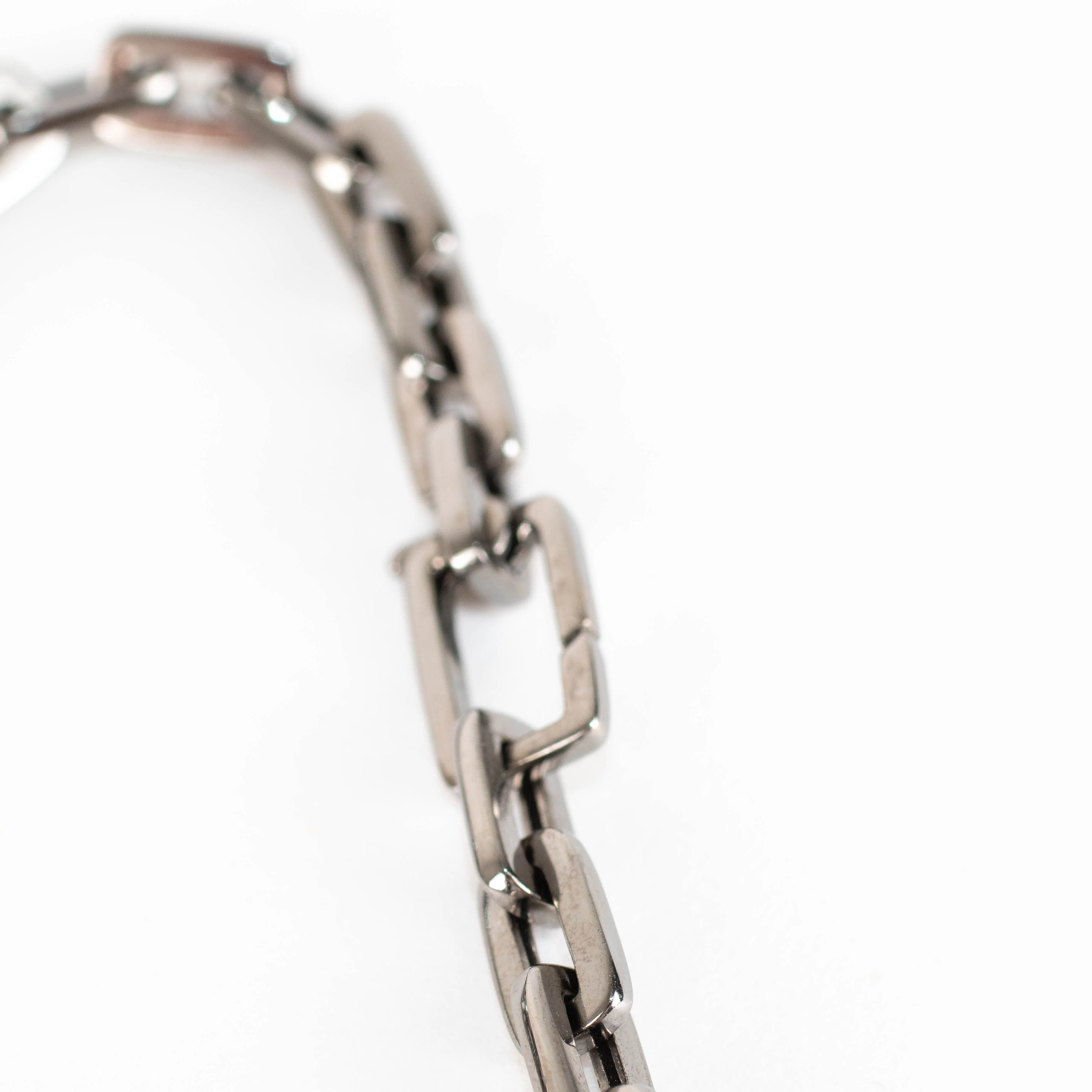 Shay 18ct Black Gold Solid Mini Deco Link Bracelet - Image 4