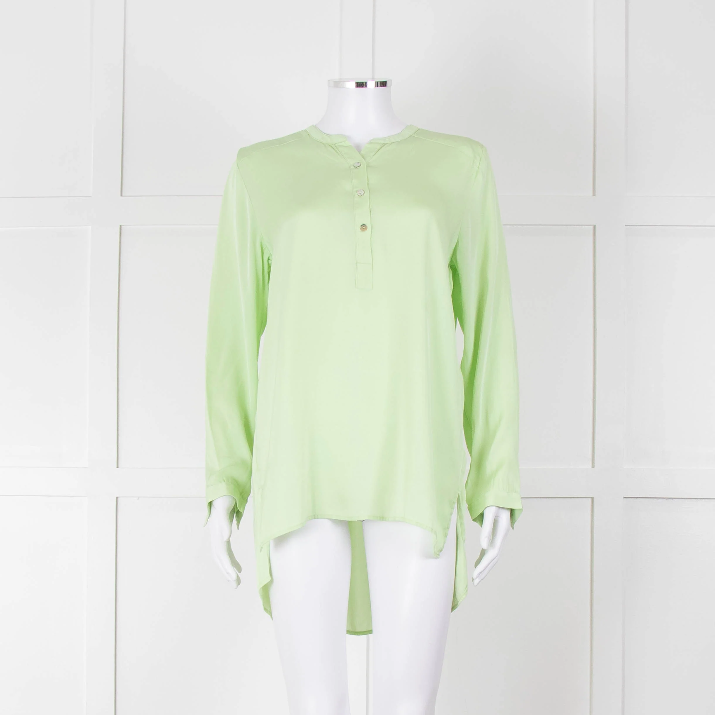 Silk95Five Mint Green Collarless Silk Blouse