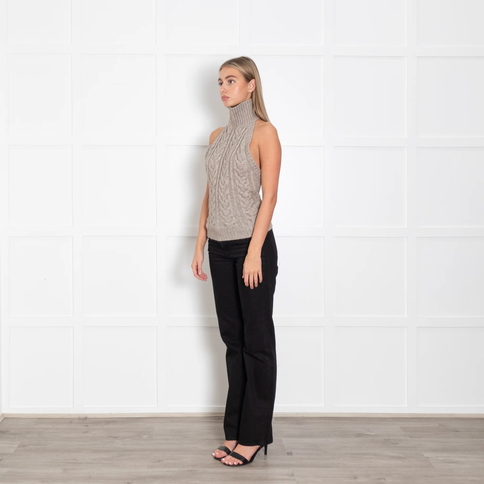 Source Unknown Beige Halterneck Cashmere Top - Image 3