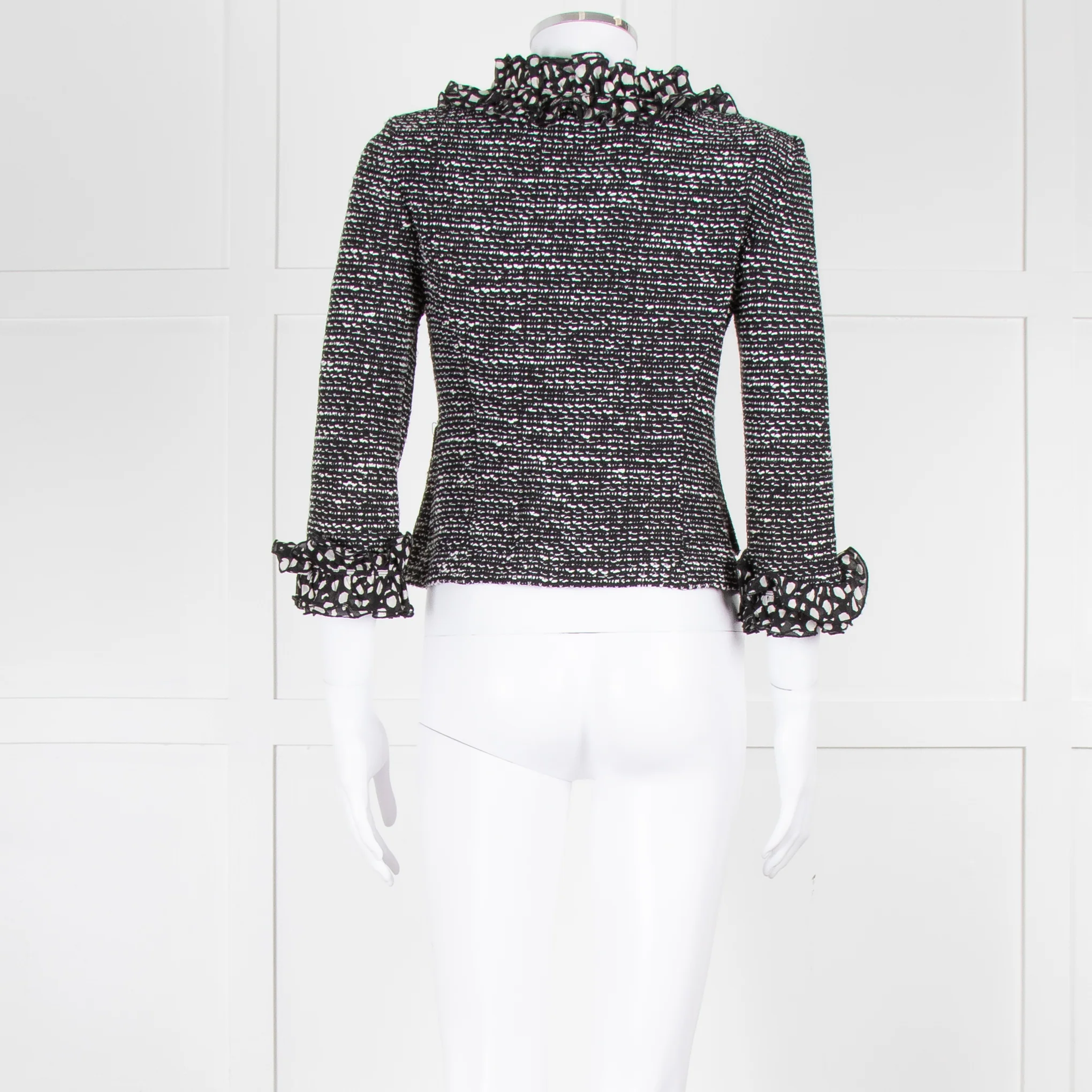 St John Black White Knit Frill Trim Jacket - Image 5