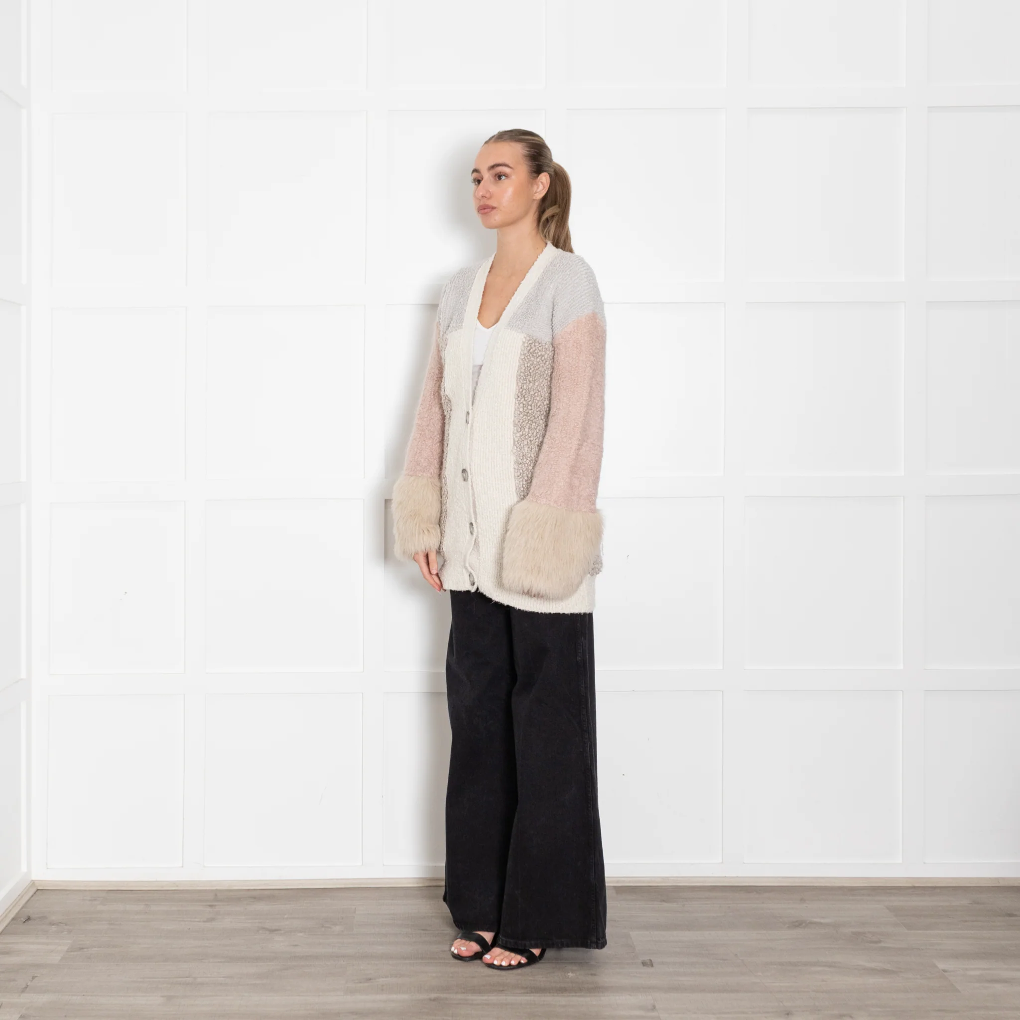 Stella McCartney Grey Pink Cream Textured Long Cardigan With Faux Fur Cuff - Image 3