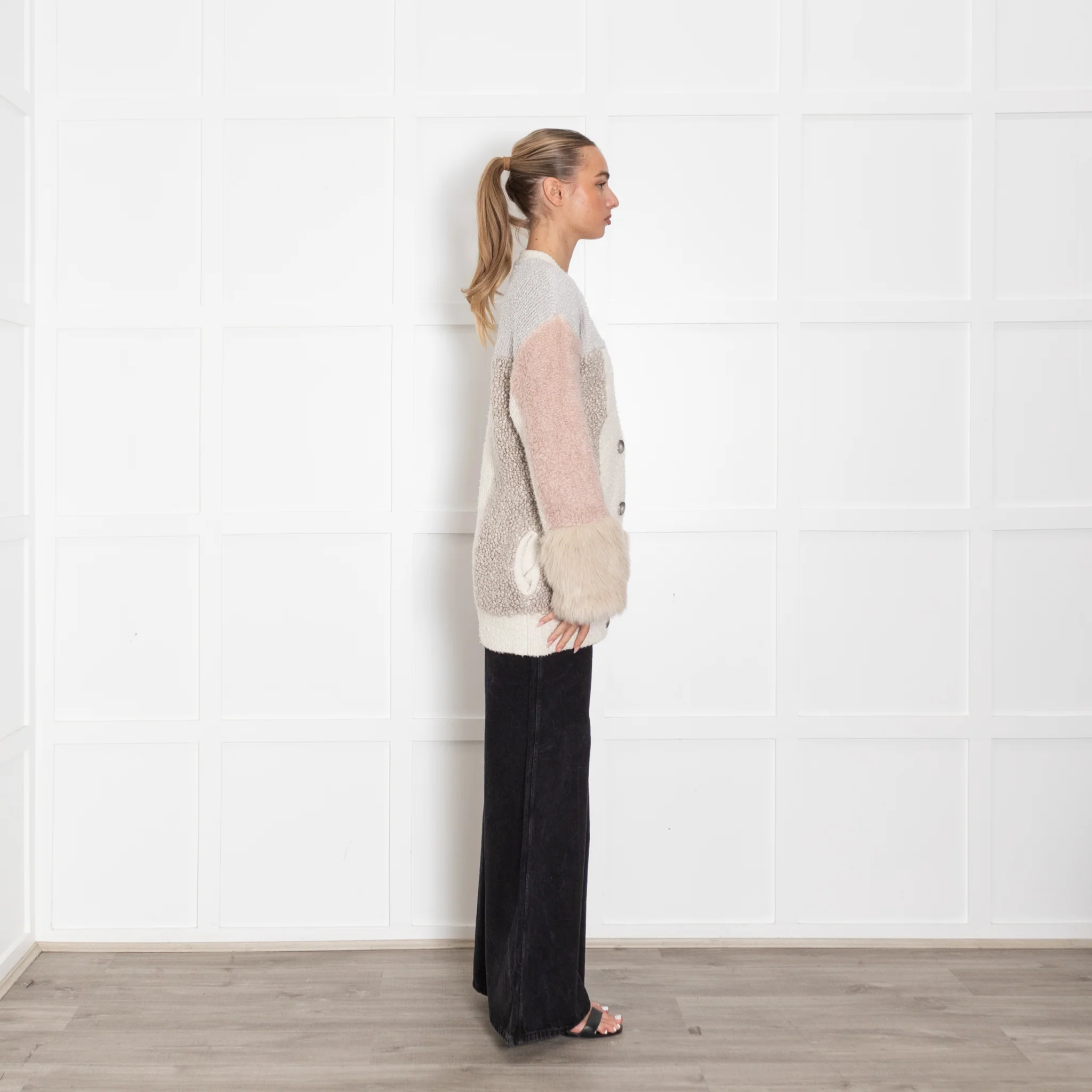 Stella McCartney Grey Pink Cream Textured Long Cardigan With Faux Fur Cuff - Image 6