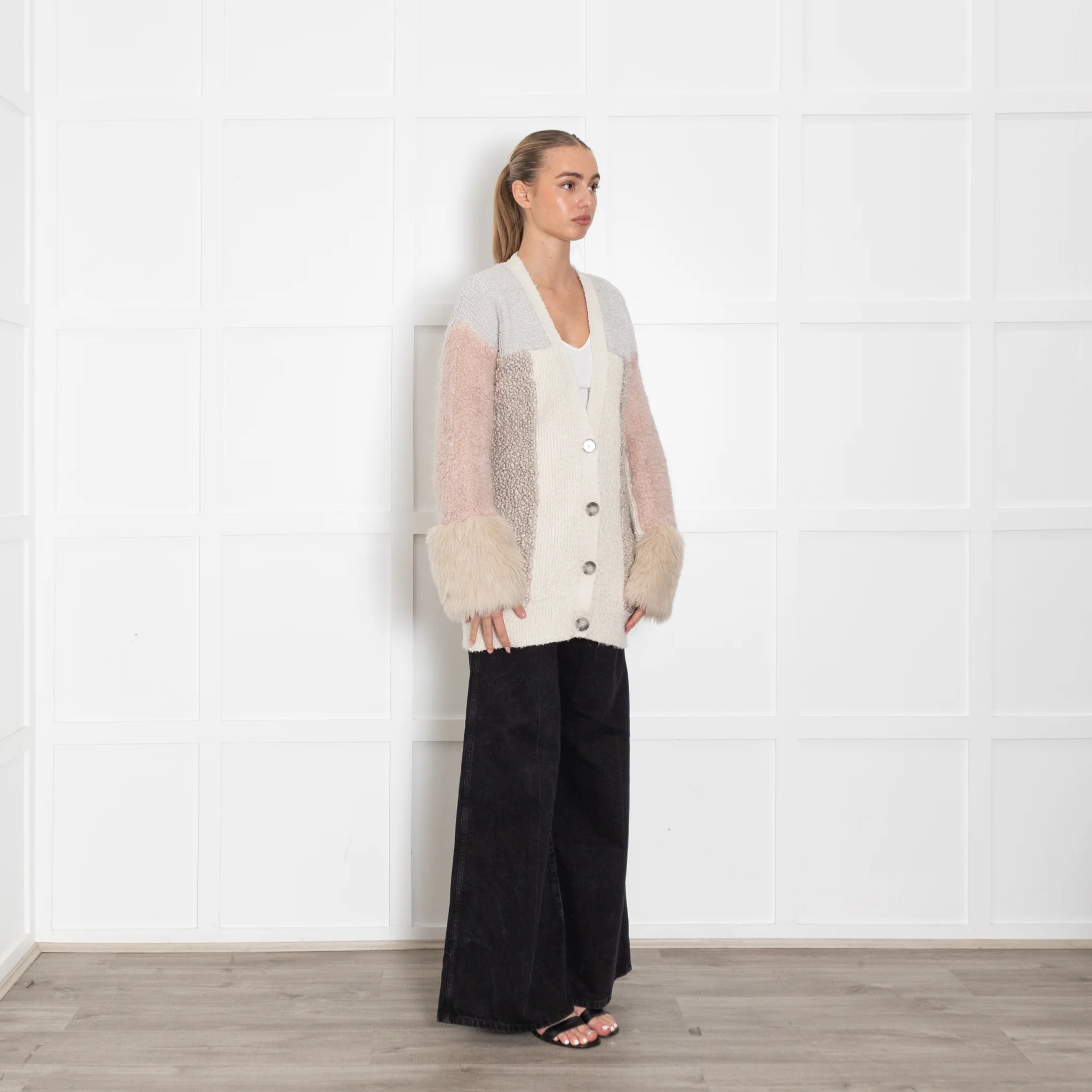 Stella McCartney Grey Pink Cream Textured Long Cardigan With Faux Fur Cuff - Image 7