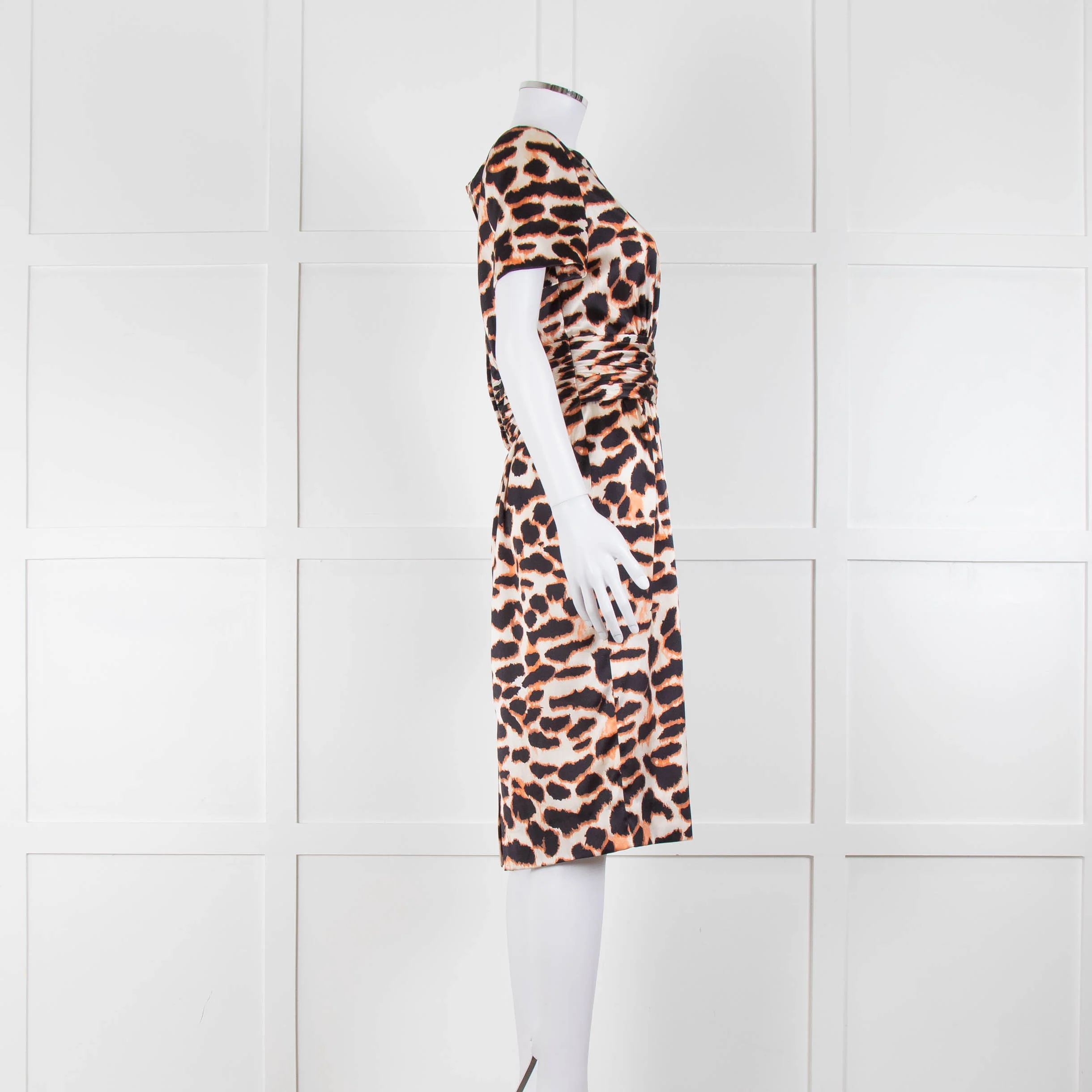 Stewart Parvin Cream Black Animal Print Silk Short Sleeve Dress - Image 3