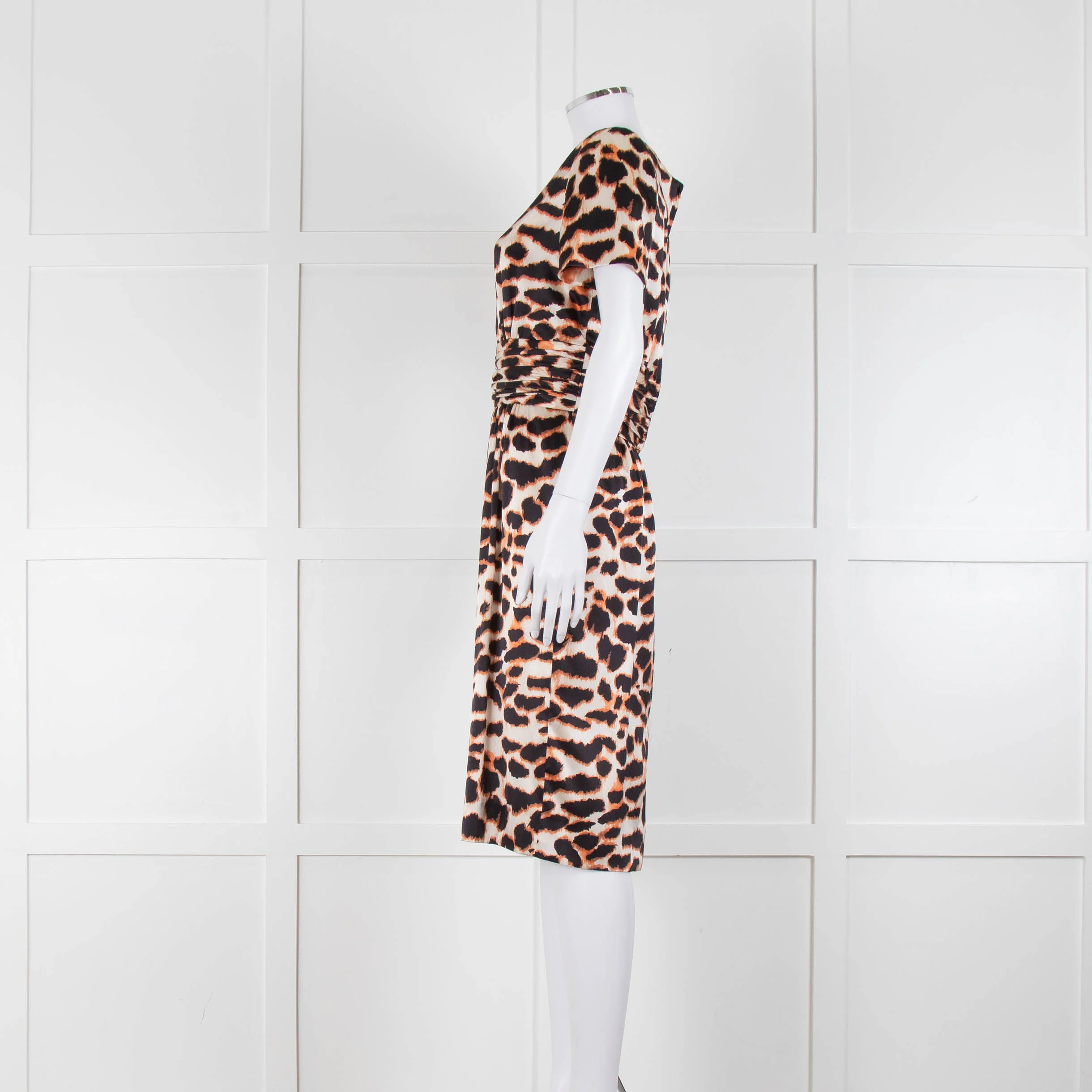 Stewart Parvin Cream Black Animal Print Silk Short Sleeve Dress - Image 7