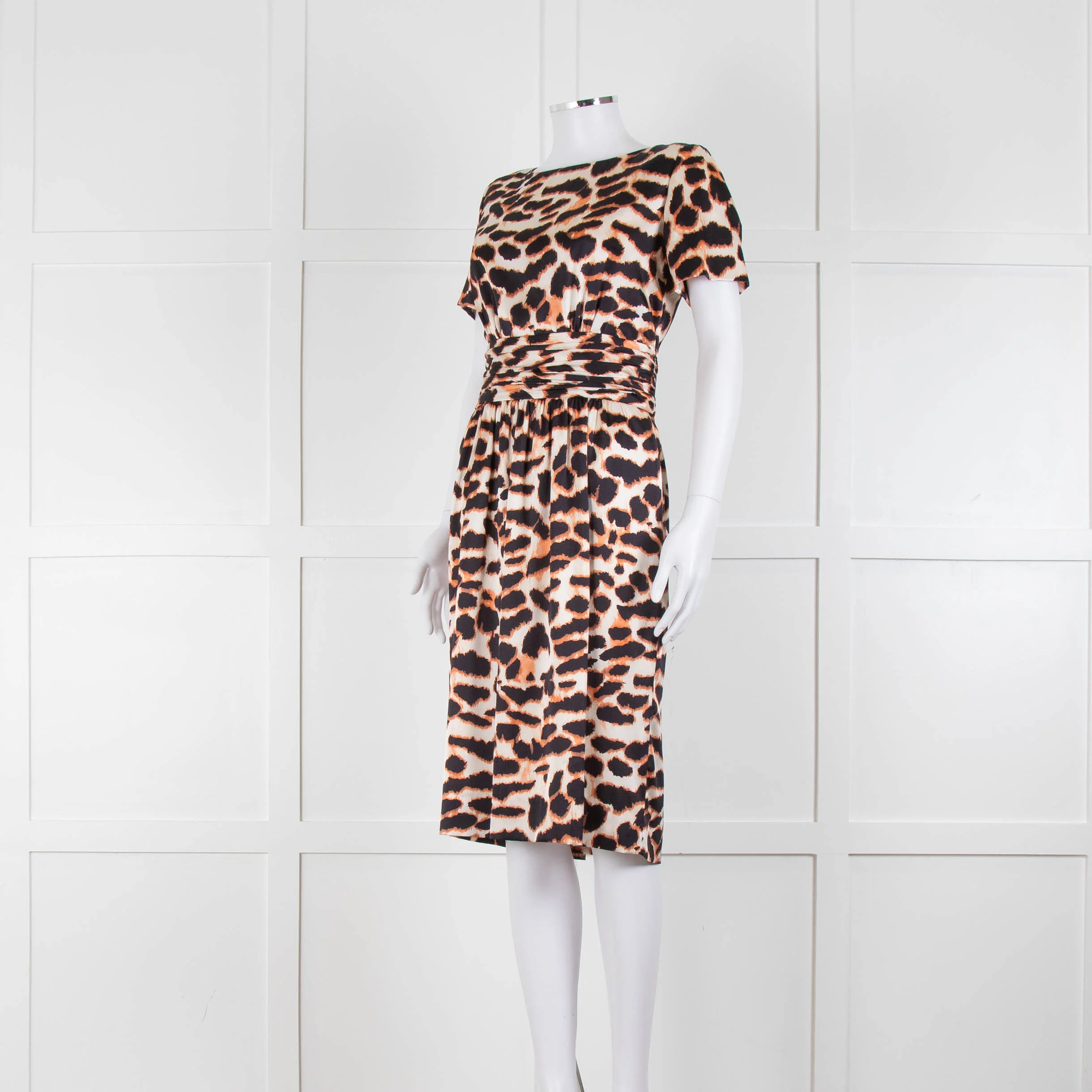 Stewart Parvin Cream Black Animal Print Silk Short Sleeve Dress - Image 8