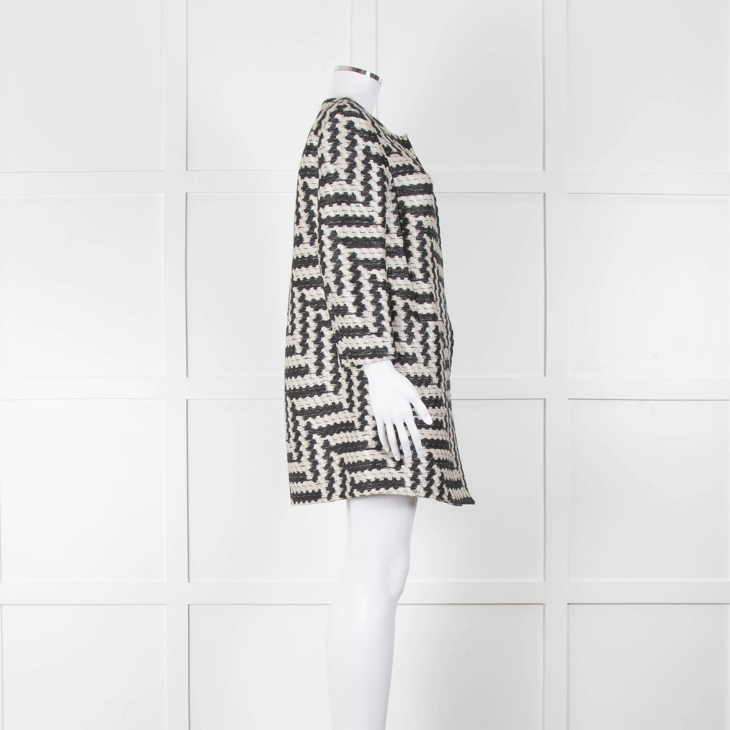 Stills White Black Zig Zag Coat - Image 3